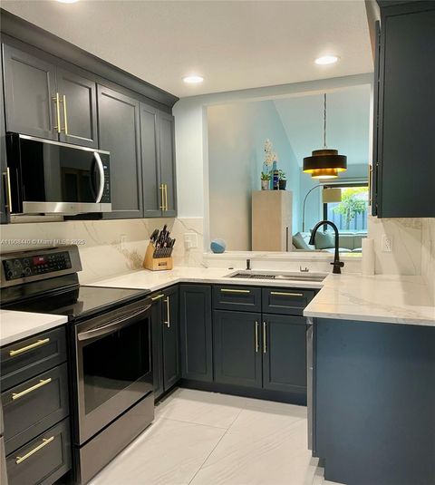 1524 Gabriel St Hollywood FL 33020