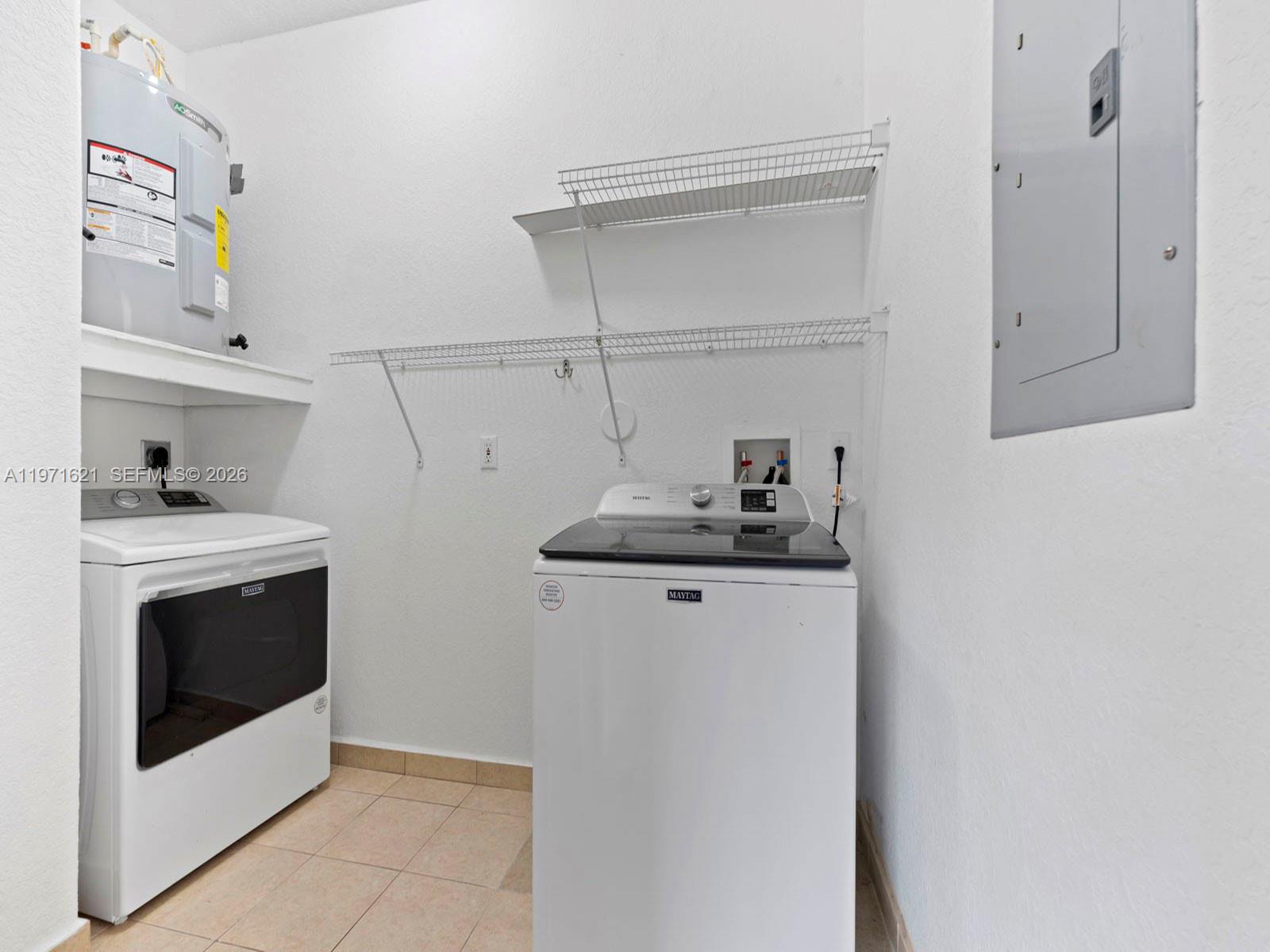 TENNESSEE ESTATES - Residential