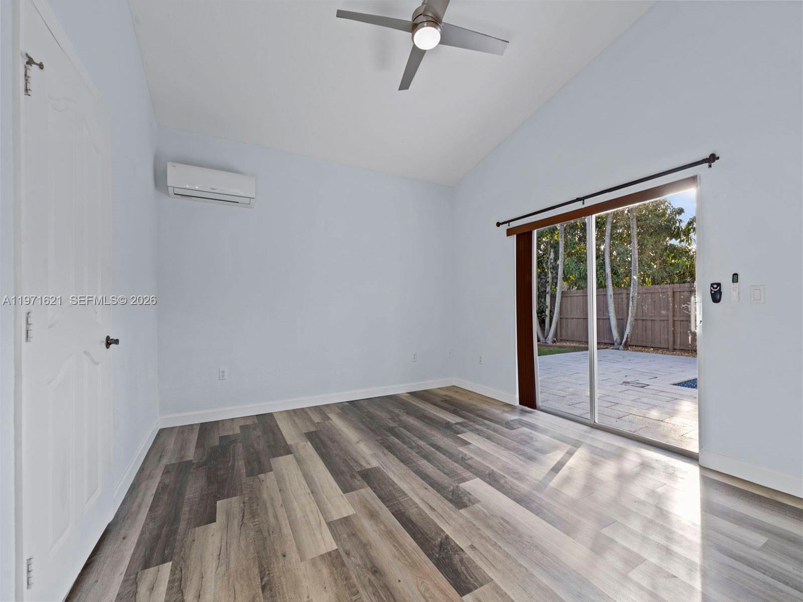 TENNESSEE ESTATES - Residential