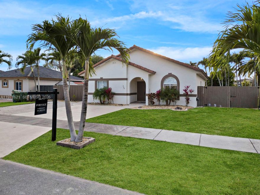 Location, freedom, and space! Beautiful single-family home in Homestead just minutes from Turnpike Exit 2 and a short drive to Key Largo. This spacious property offers 4 bedrooms, 3 bathrooms, plus a flexible office/den ideal for working from home or extra living space. Step outside to an oversized patio with side entry and enjoy your brand-new 10x20 pool — perfect for entertaining family and friends.
NO HOA! Bring your boat, RV, trailers, and toys with no restrictions. This property offers the freedom buyers are looking for while still being conveniently located near major highways, shopping, and dining.
Move-in ready and in great condition — don’t miss this opportunity!