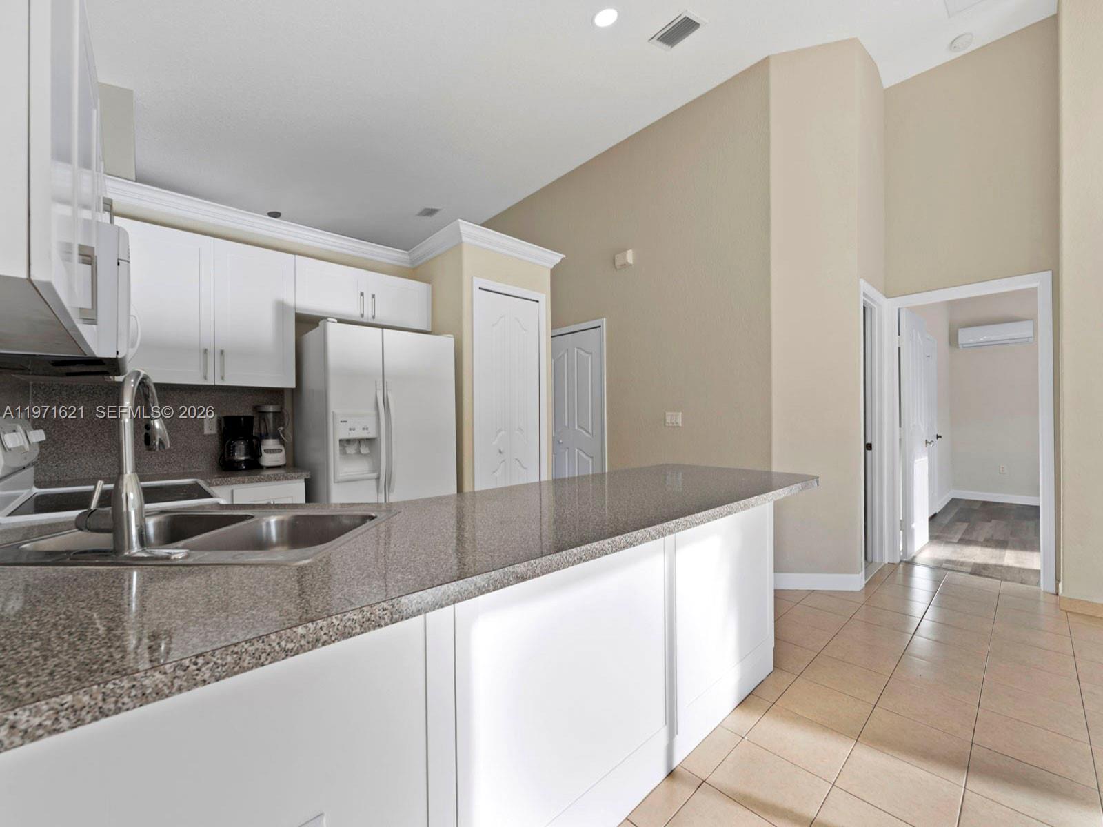 TENNESSEE ESTATES - Residential