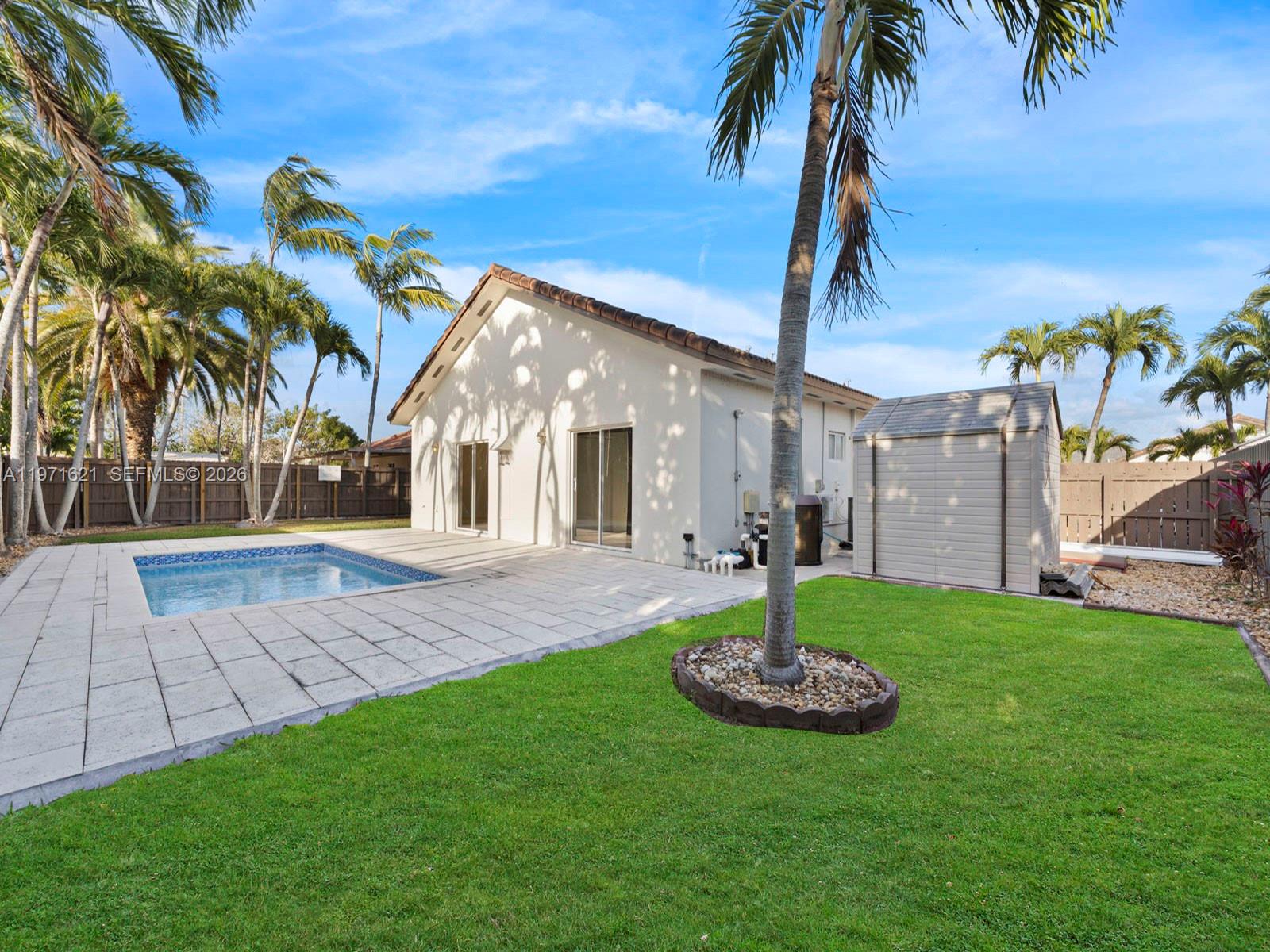 TENNESSEE ESTATES - Residential