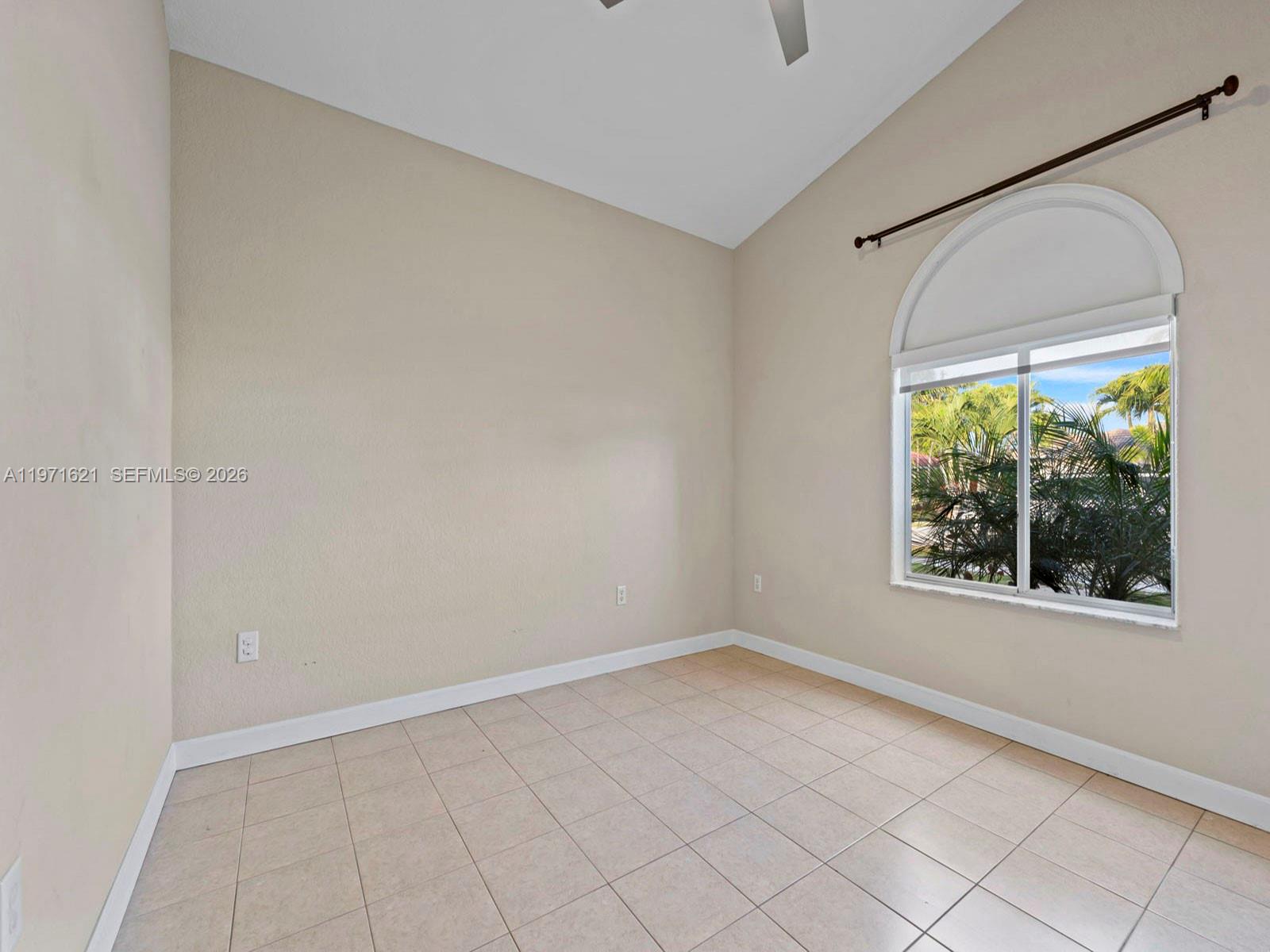 TENNESSEE ESTATES - Residential