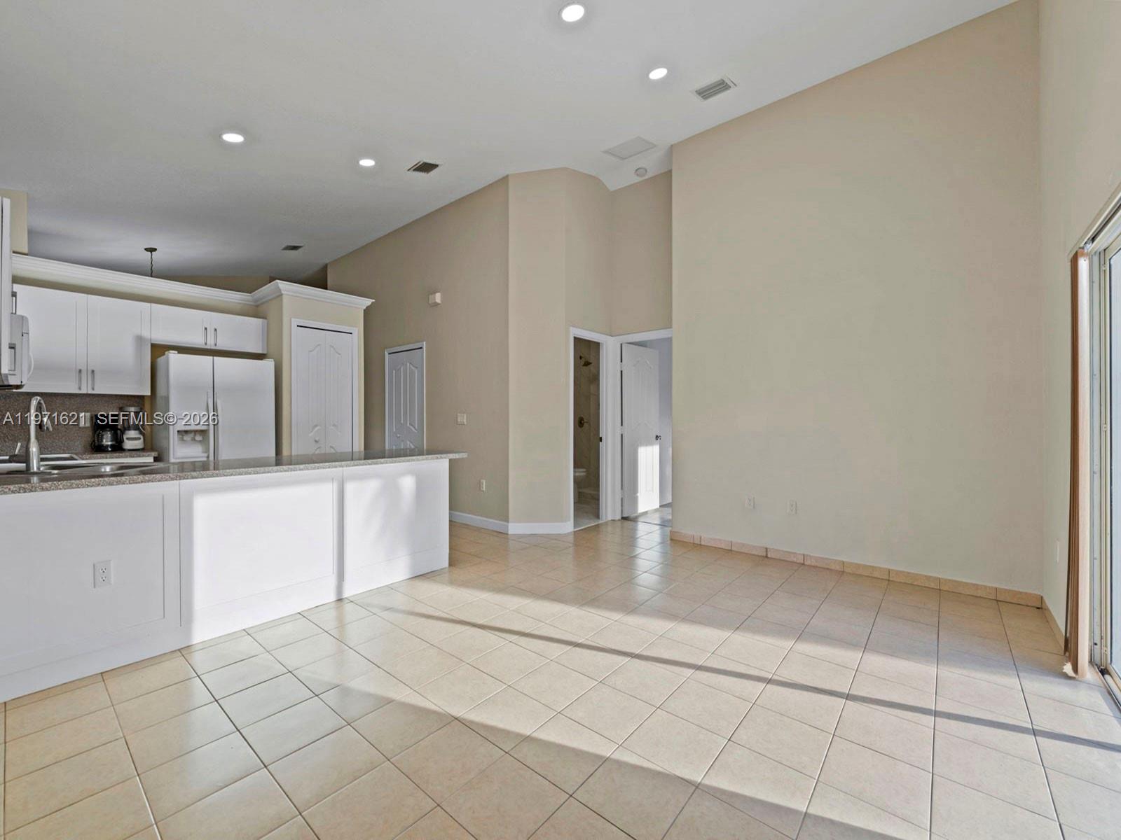 TENNESSEE ESTATES - Residential