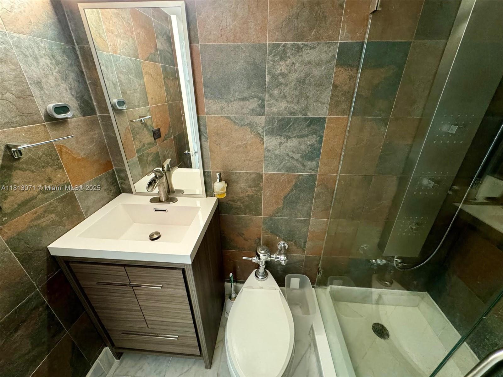 FLAMINGO SOUTH BEACH I CO - Residential Lease