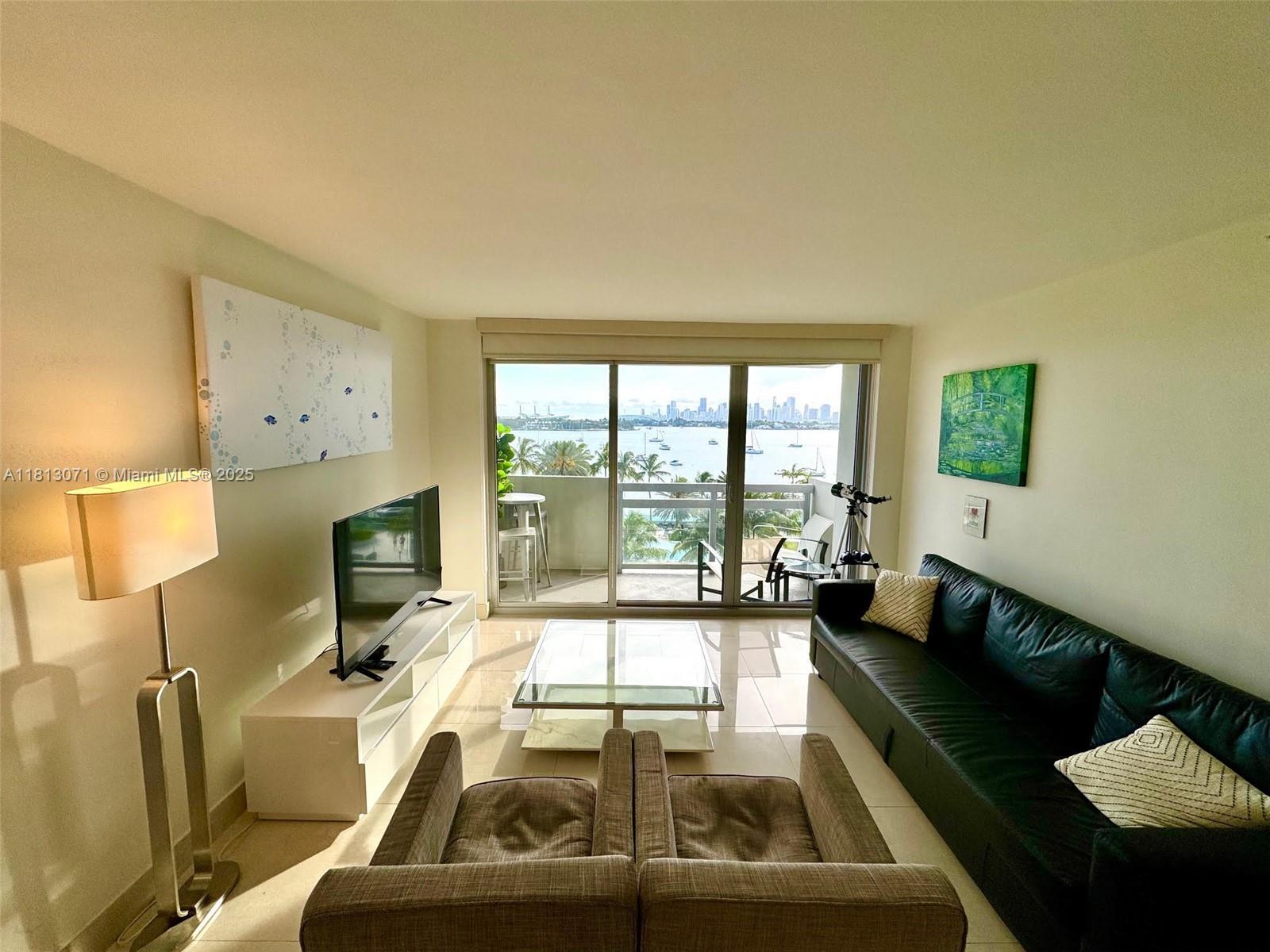 1500 Bay Rd 620S, Miami Beach, Miami-Dade County, Florida - 1 Bedrooms  
1 Bathrooms - 