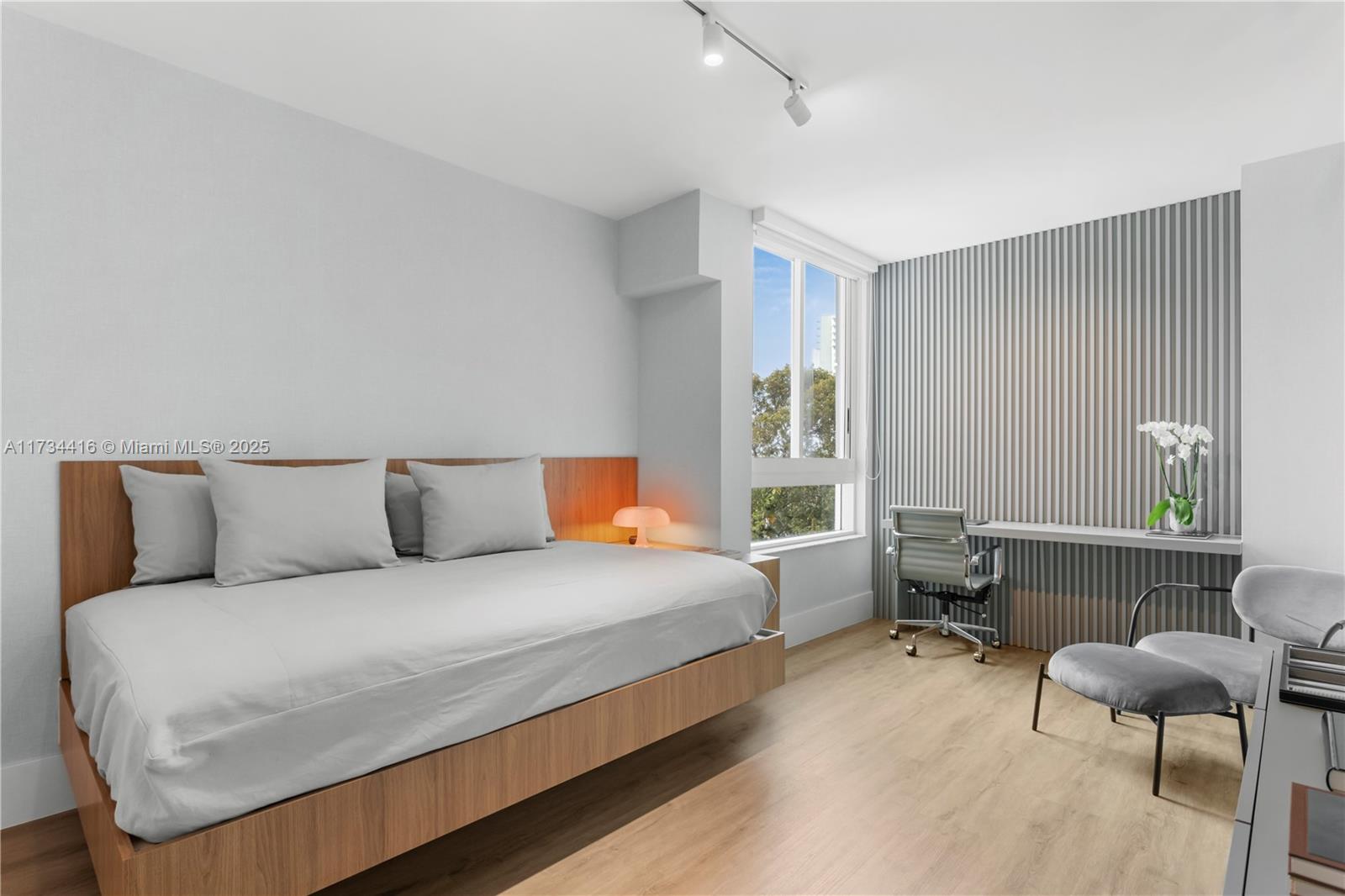 BRISTOL TOWER CONDO - Residential