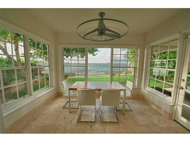 33 53 42 BELLE ISLE VILLA - Residential