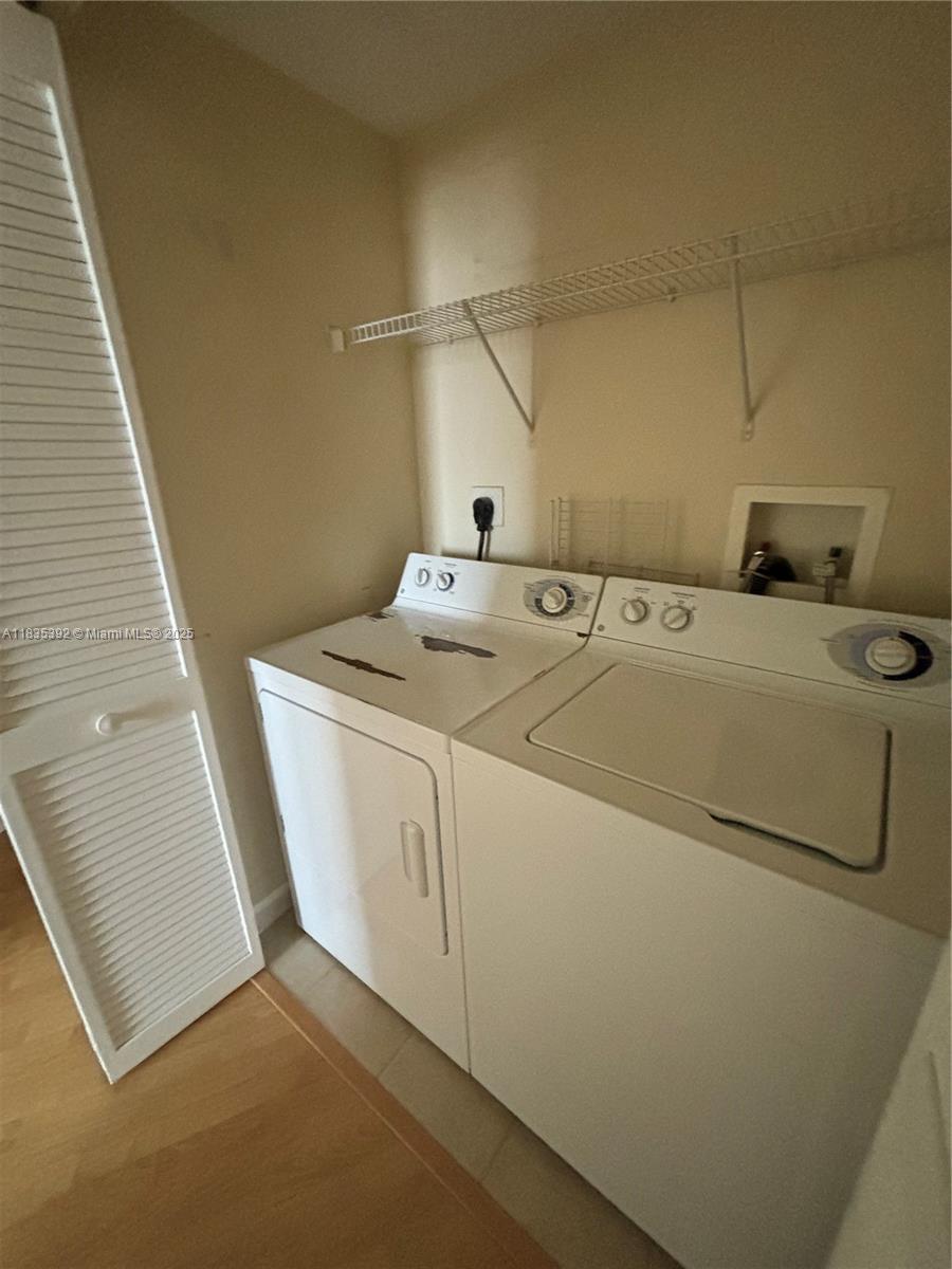 TURNBERRY ON THE GREEN - Residential