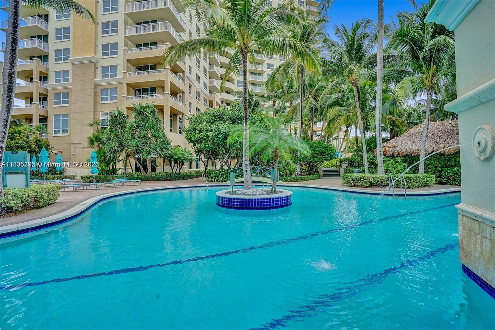 TURNBERRY ON THE GREEN - Residential