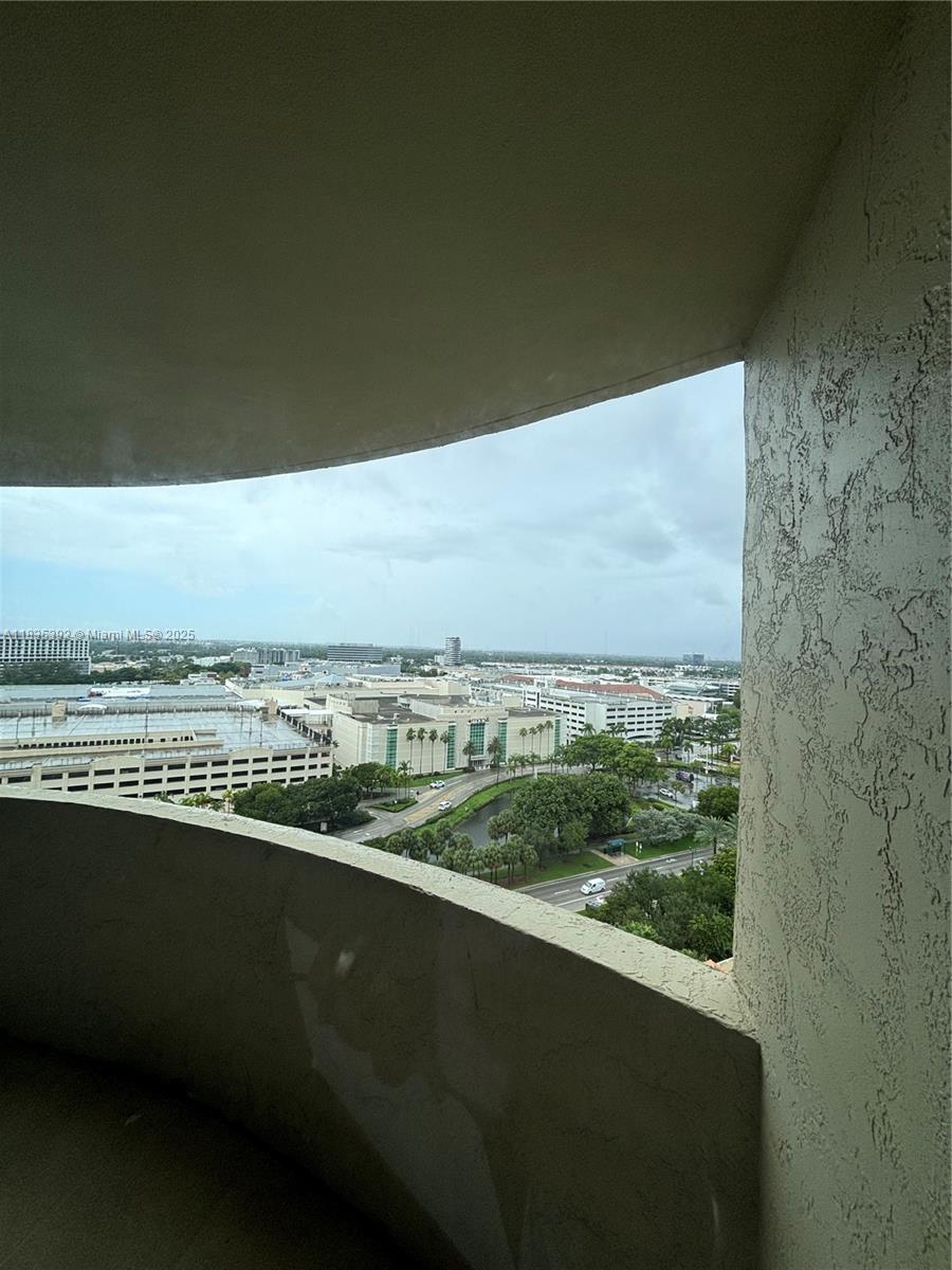 TURNBERRY ON THE GREEN - Residential