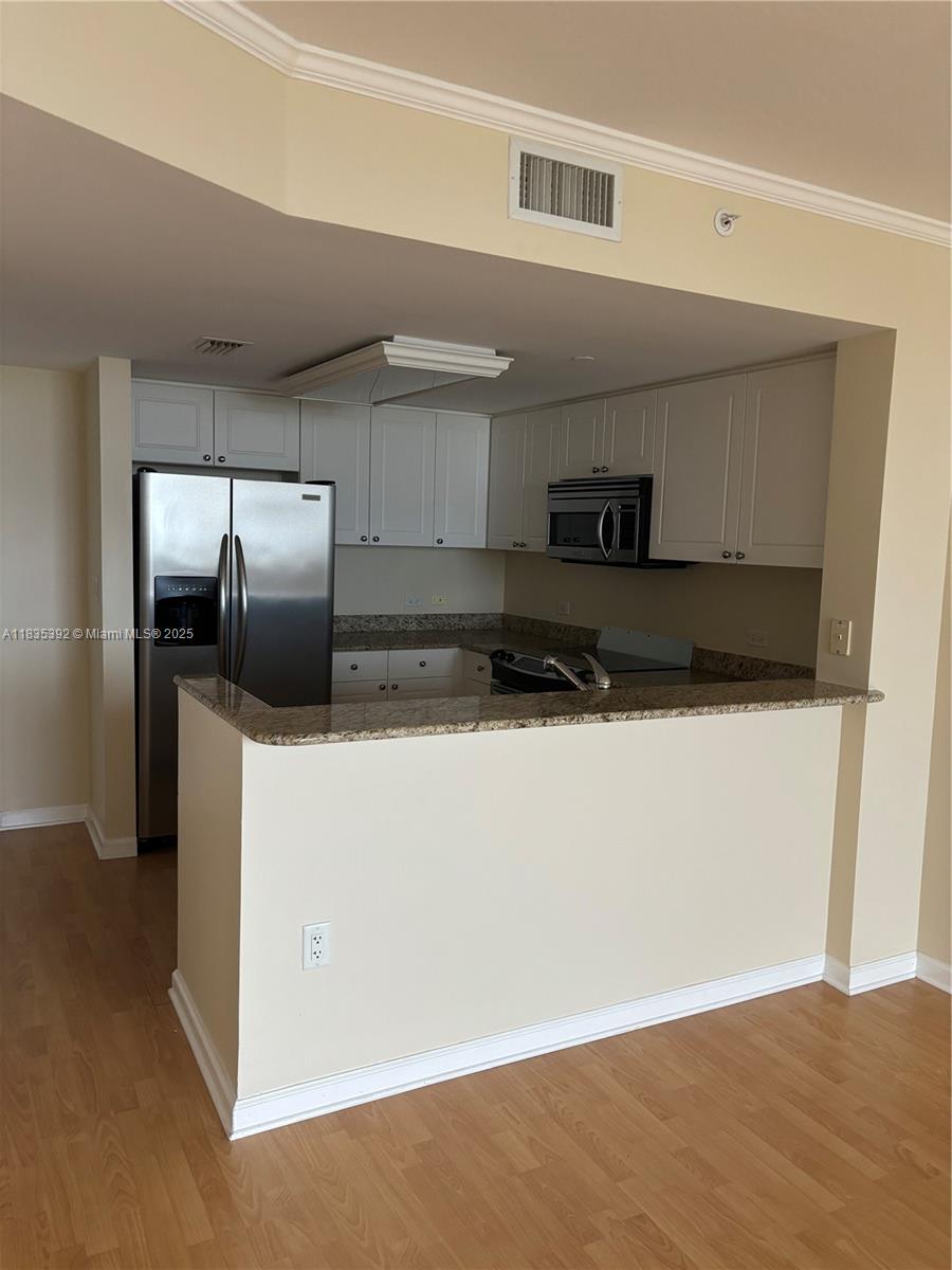 19501 W Country Club Dr 1611