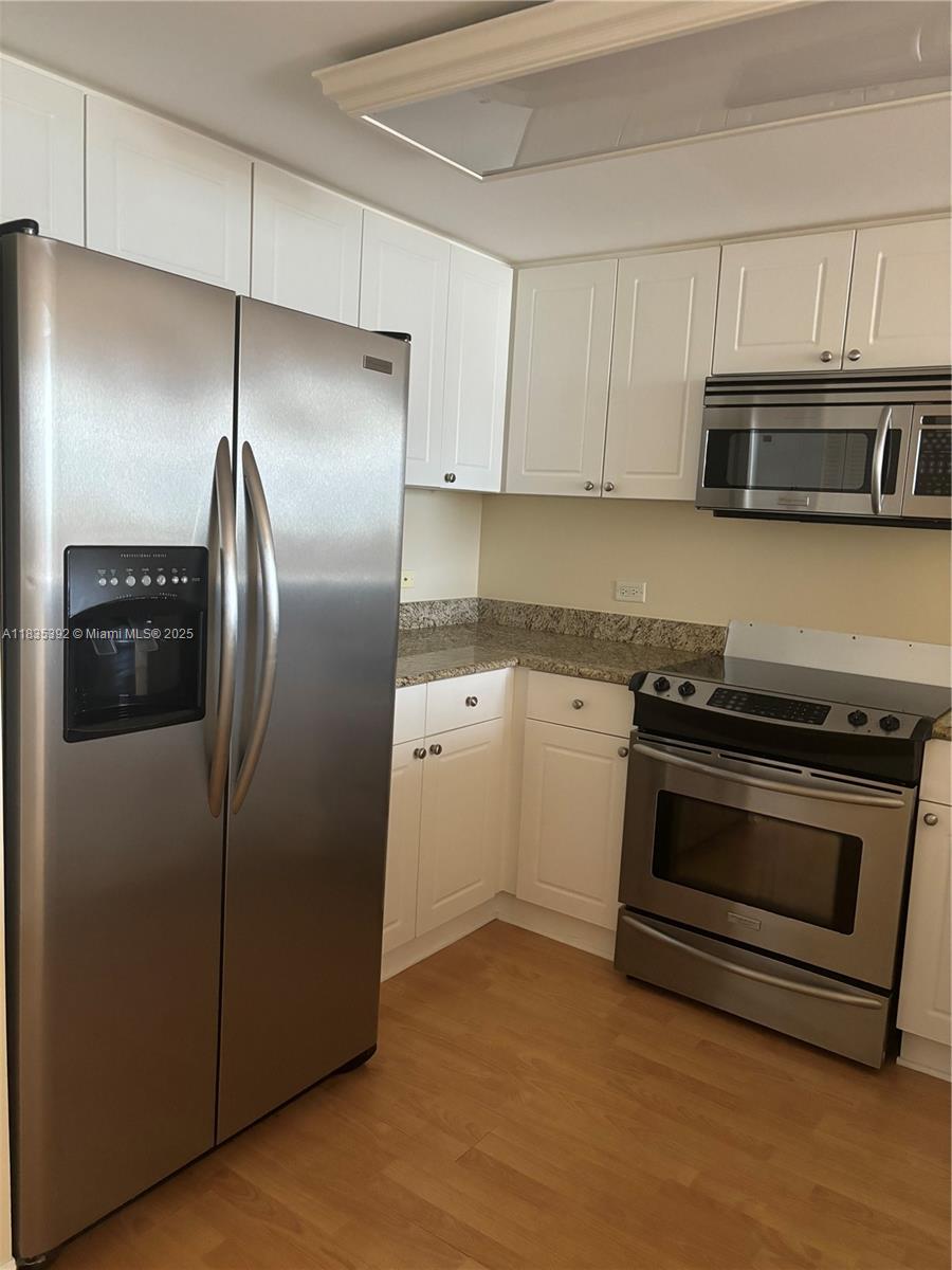 19501 W Country Club Dr 1611