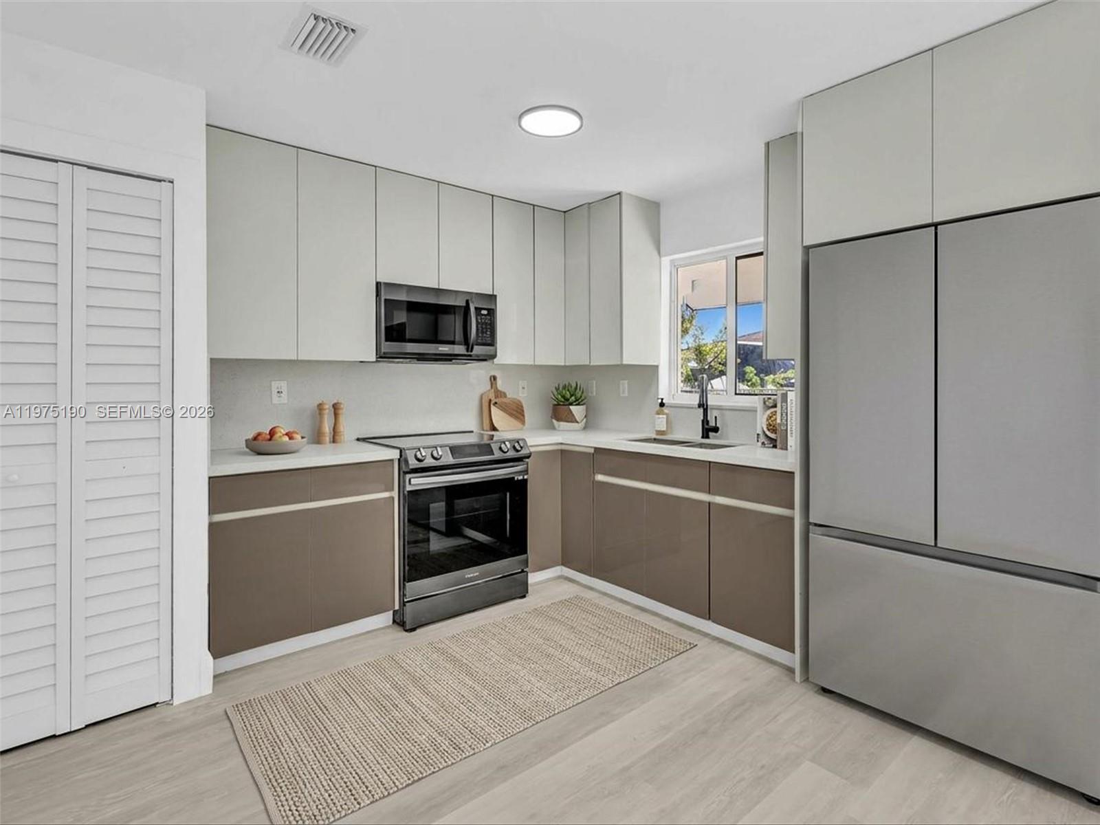 PRINCETON SQUARE SUB - Residential