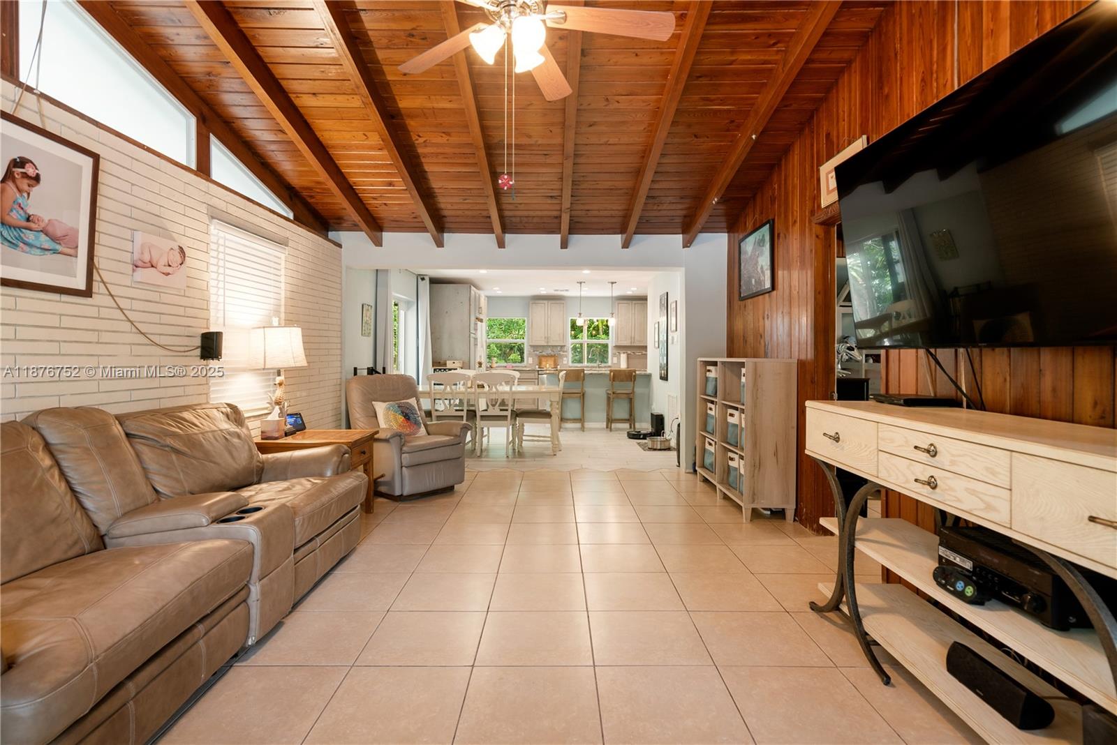 CARIBBEAN HEIGHTS - Residential