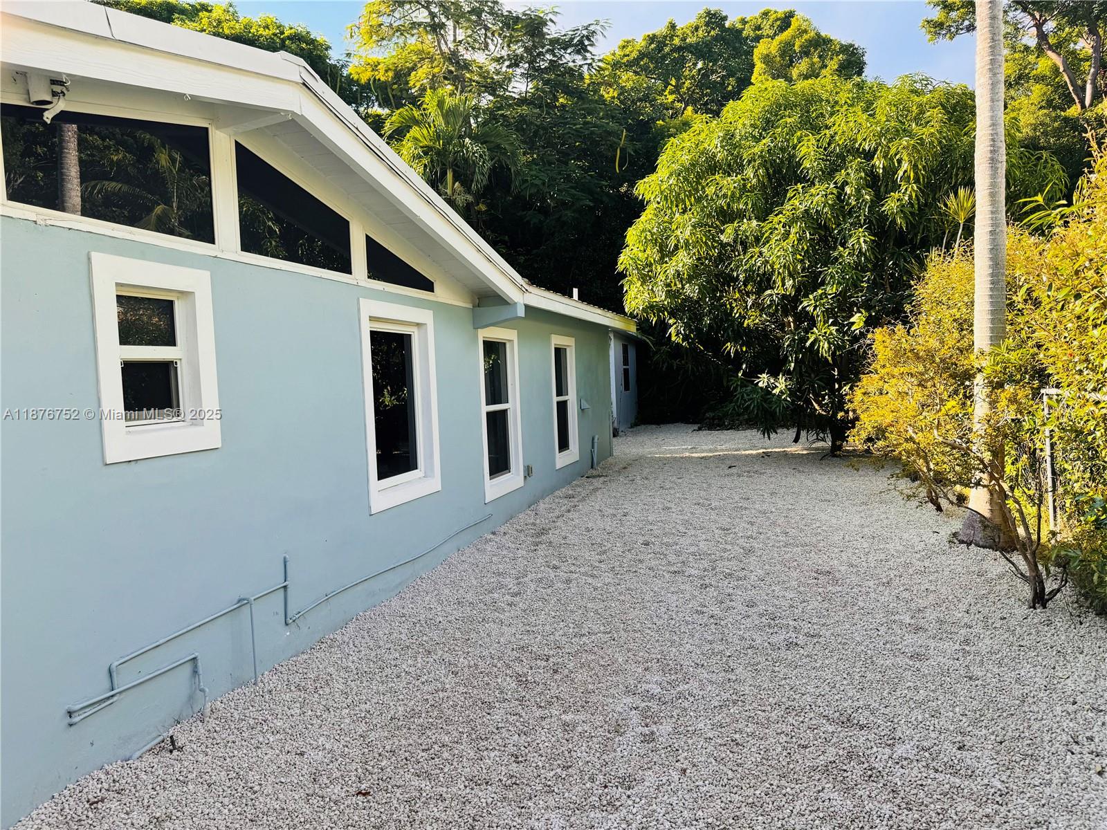 CARIBBEAN HEIGHTS - Residential