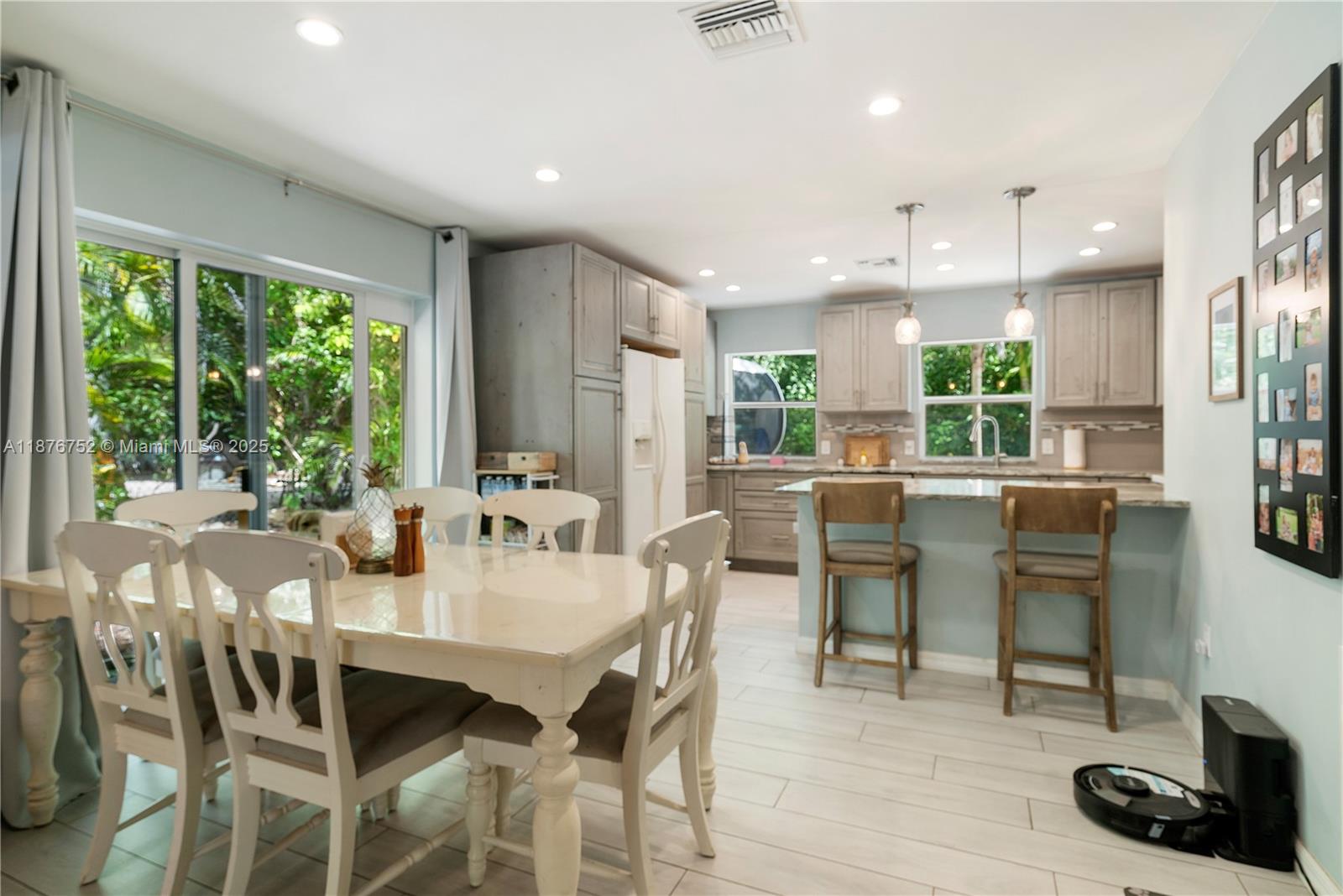 CARIBBEAN HEIGHTS - Residential