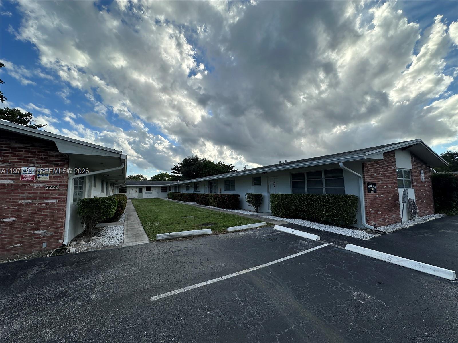 CORONET ACRES CONDO - Residential