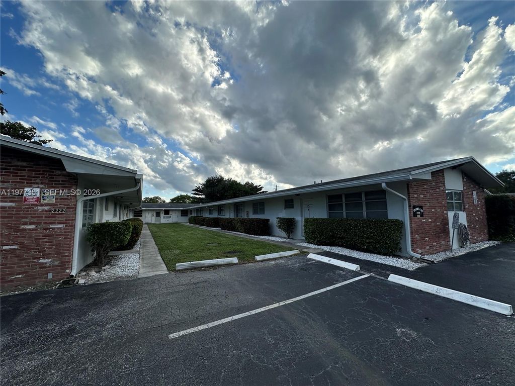 Photo of 2222 Jackson St #6E, Hollywood, FL 33020 (MLS # A11977301)