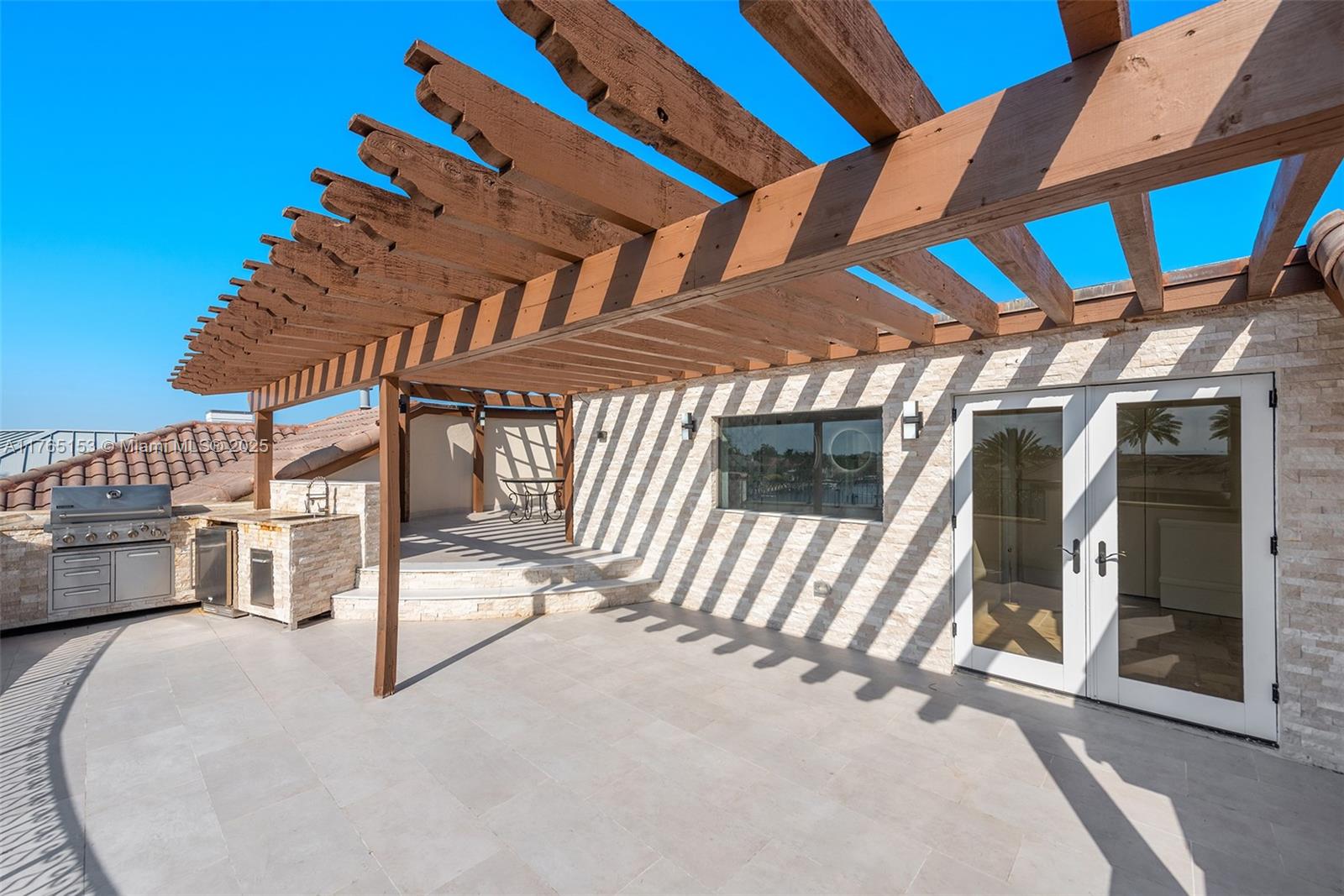 LIGHTHOUSE POINT 6TH SEC - Residential