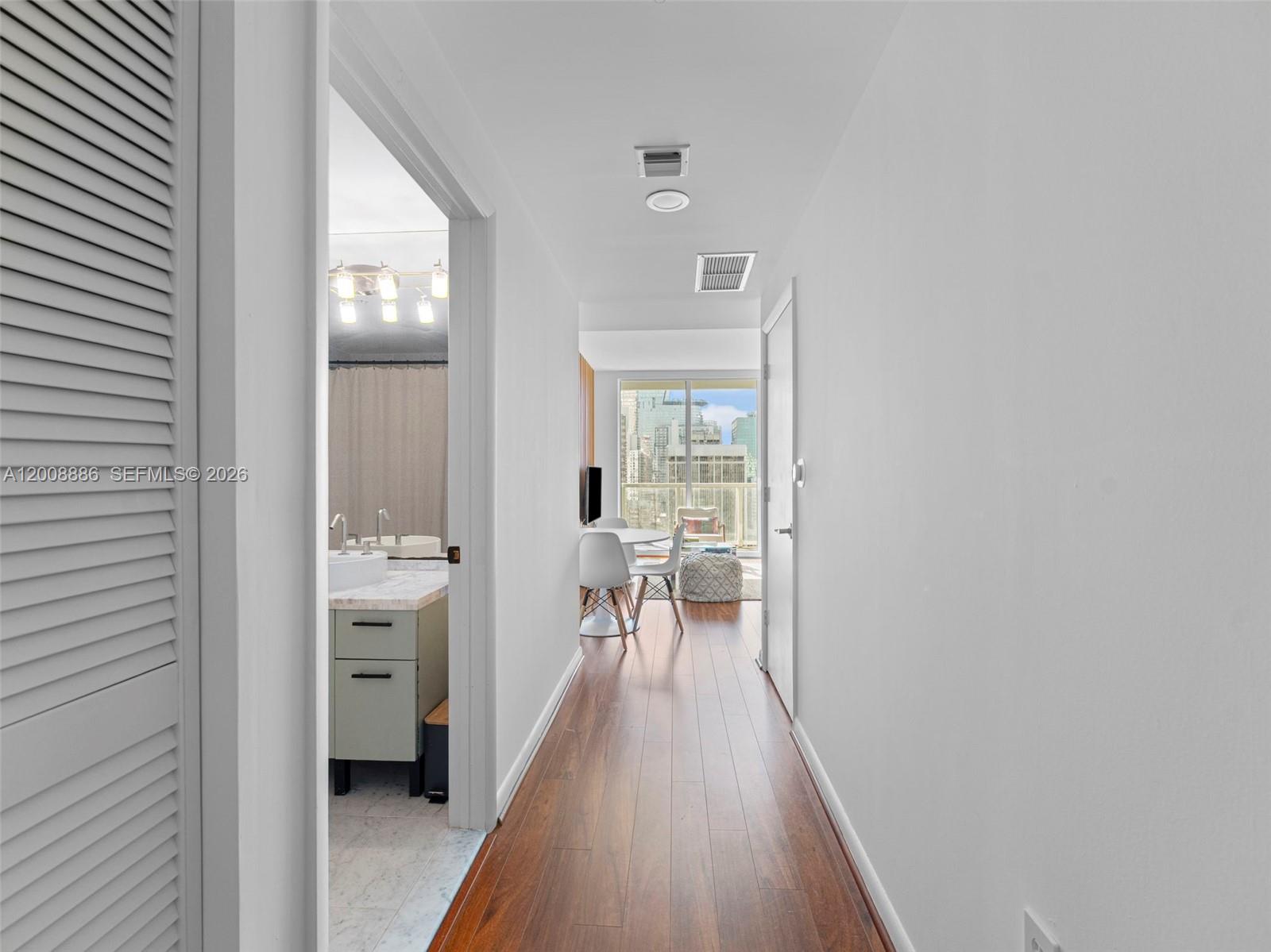 244 Biscayne Blvd 3105