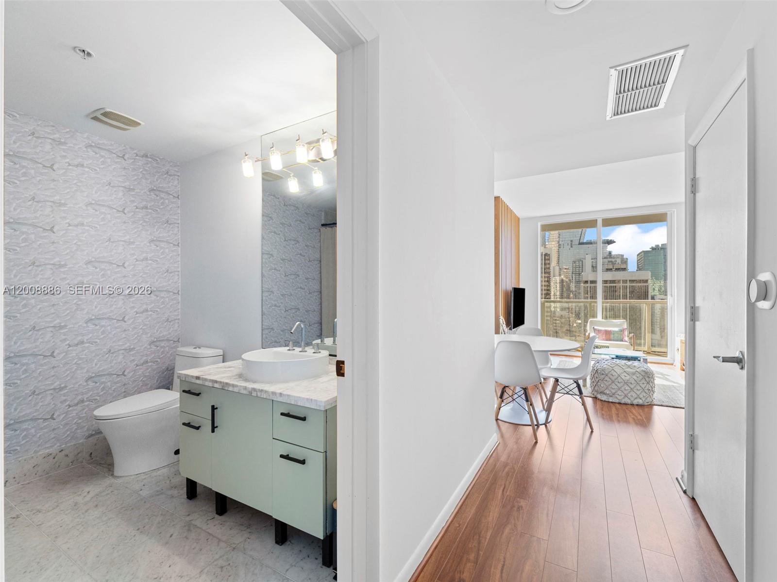 244 Biscayne Blvd 3105