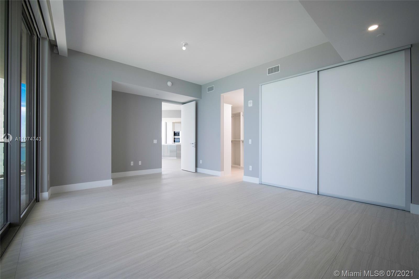 18975 COLLINS CONDO - Residential