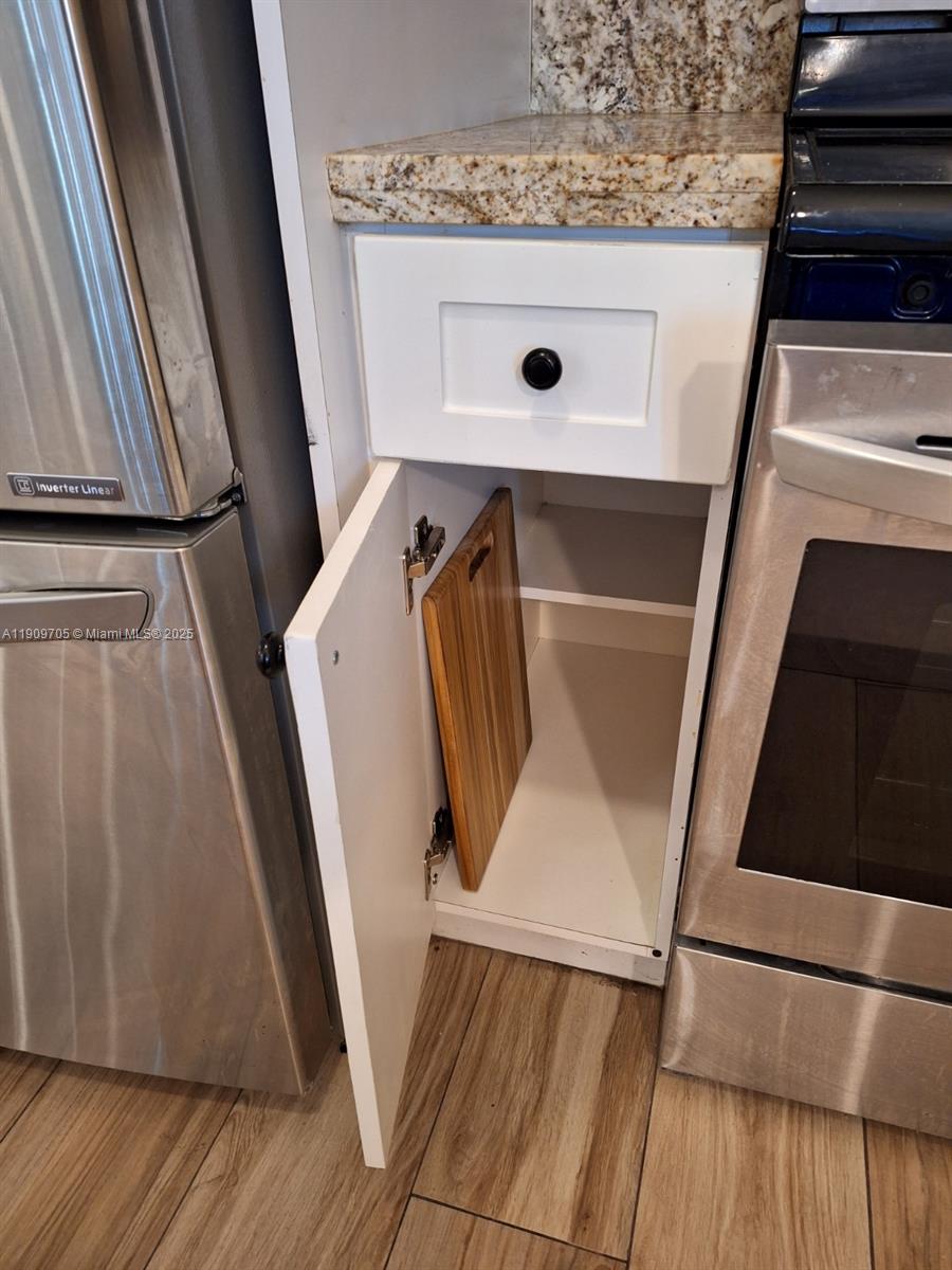 BUNCHE PARK - Residential