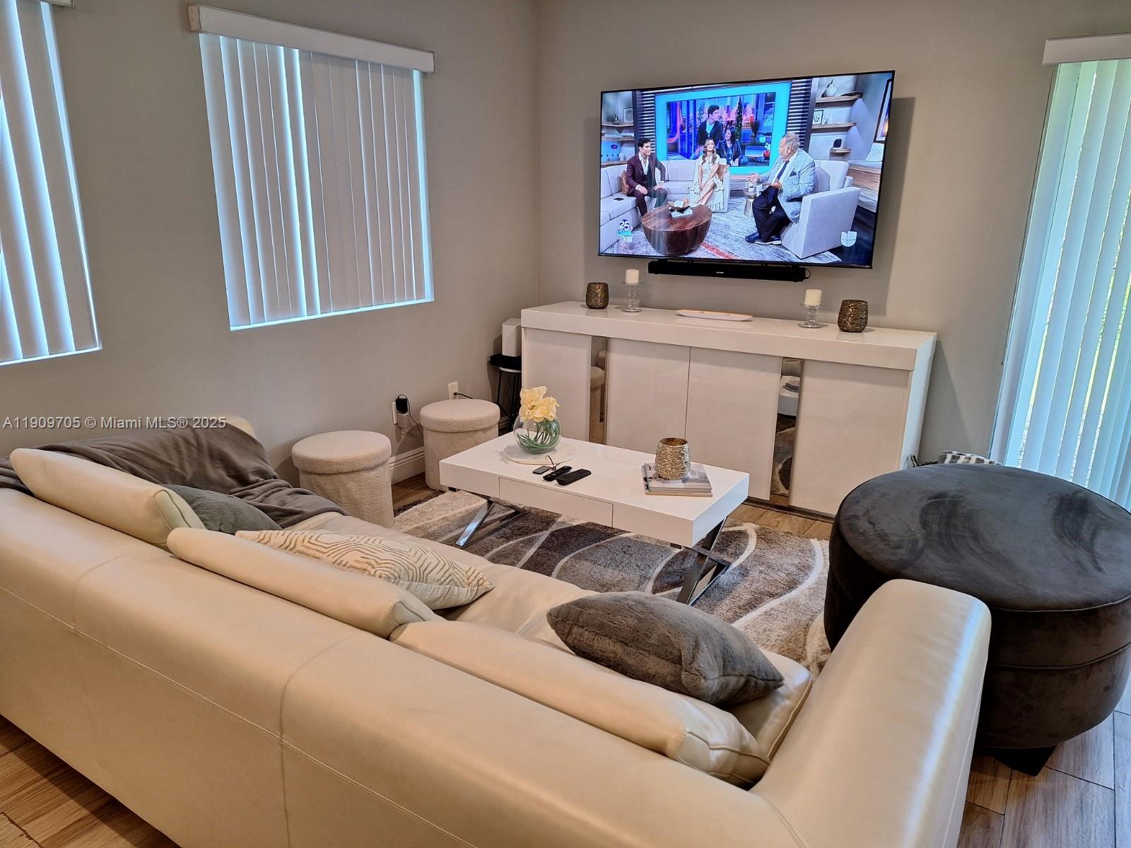 BUNCHE PARK - Residential