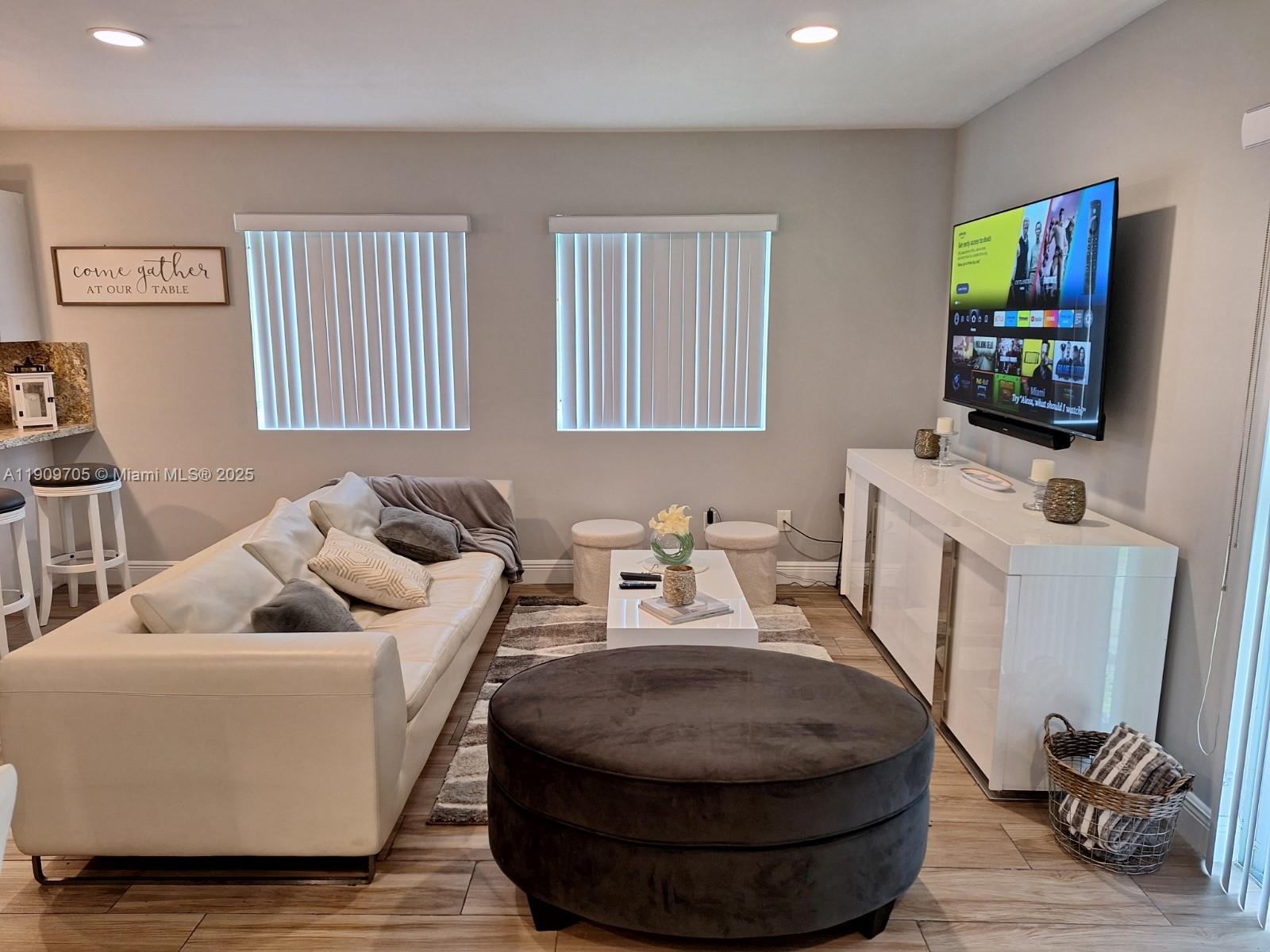 BUNCHE PARK - Residential