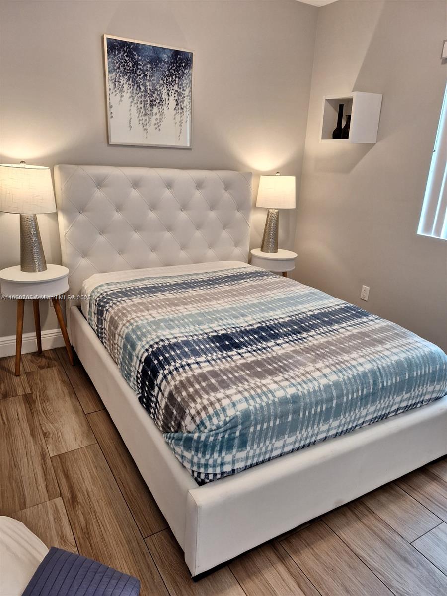 BUNCHE PARK - Residential