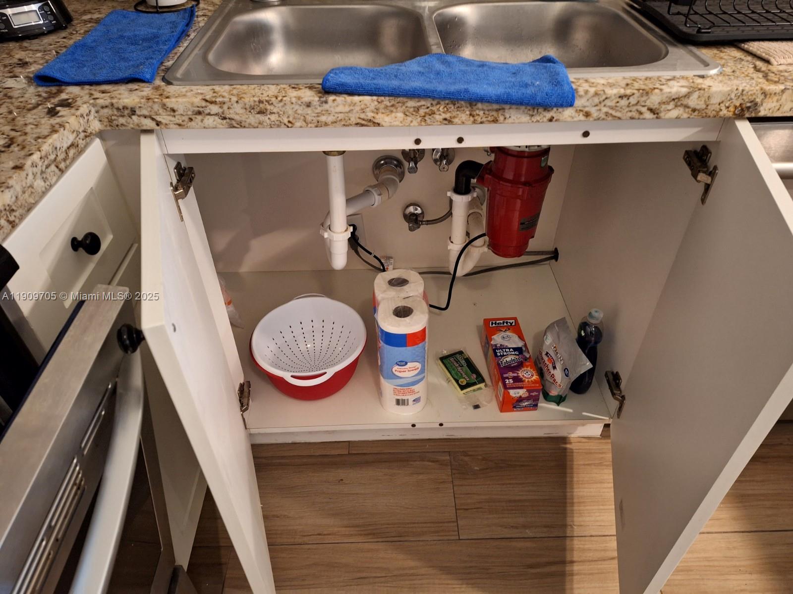 BUNCHE PARK - Residential