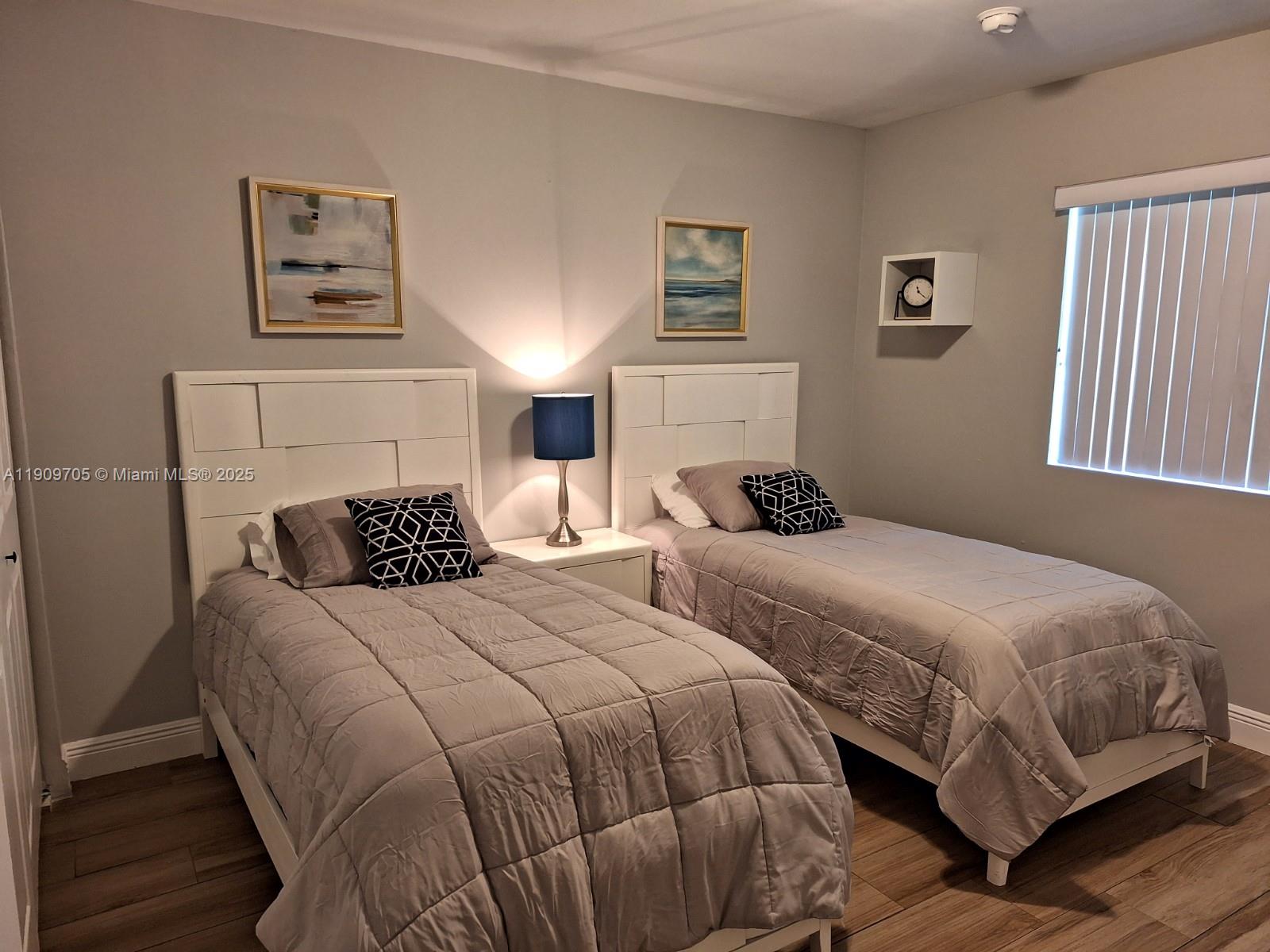 BUNCHE PARK - Residential