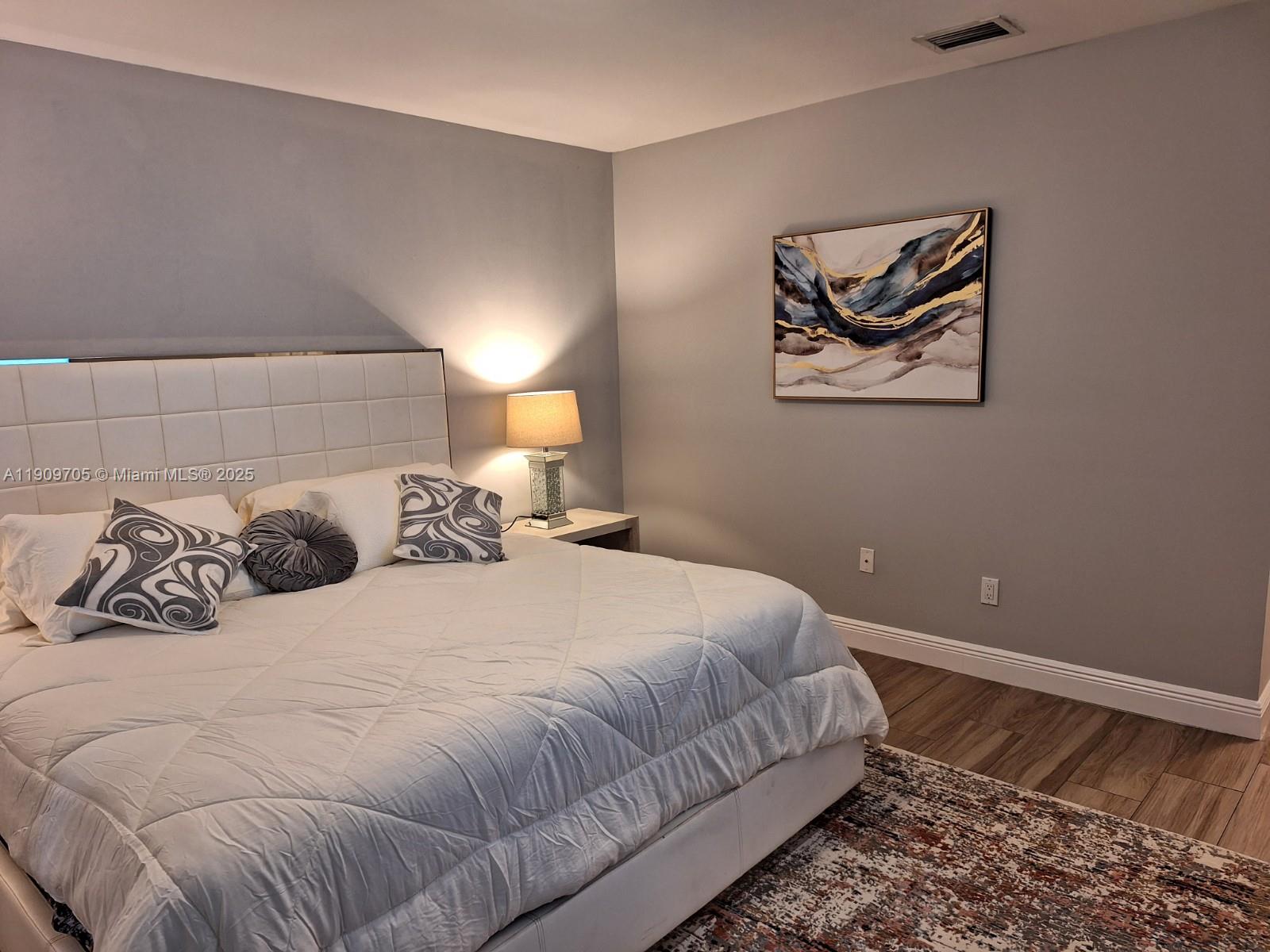 BUNCHE PARK - Residential