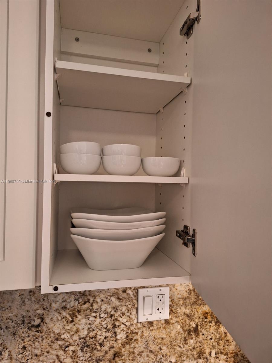 BUNCHE PARK - Residential