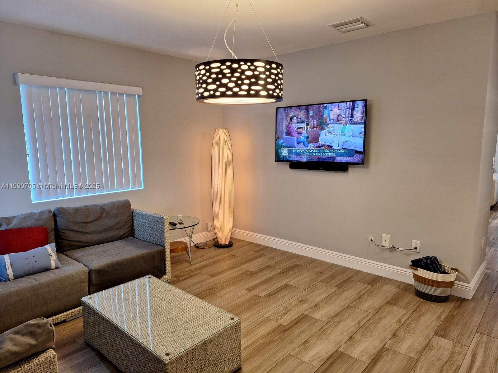 BUNCHE PARK - Residential