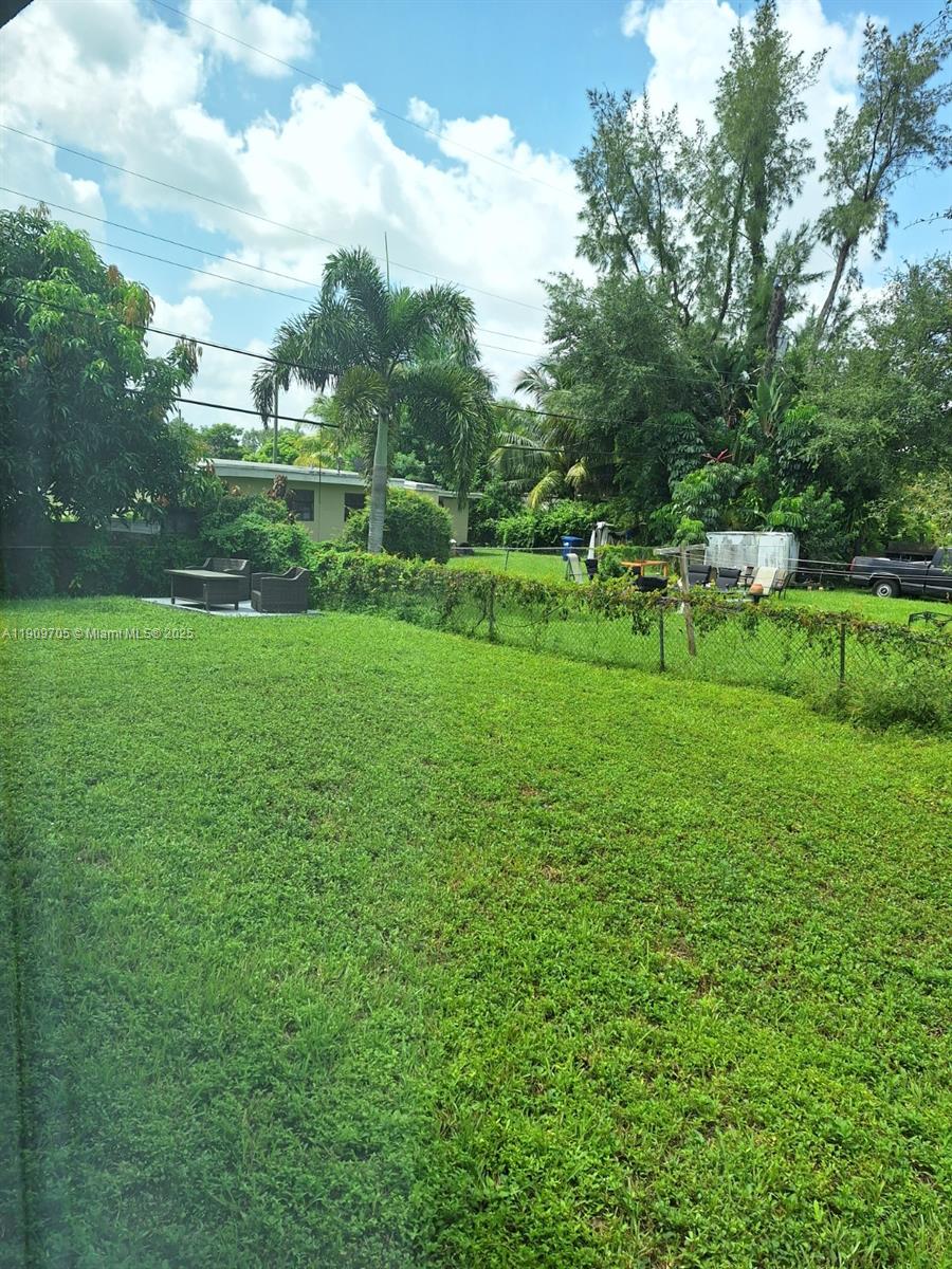 BUNCHE PARK - Residential