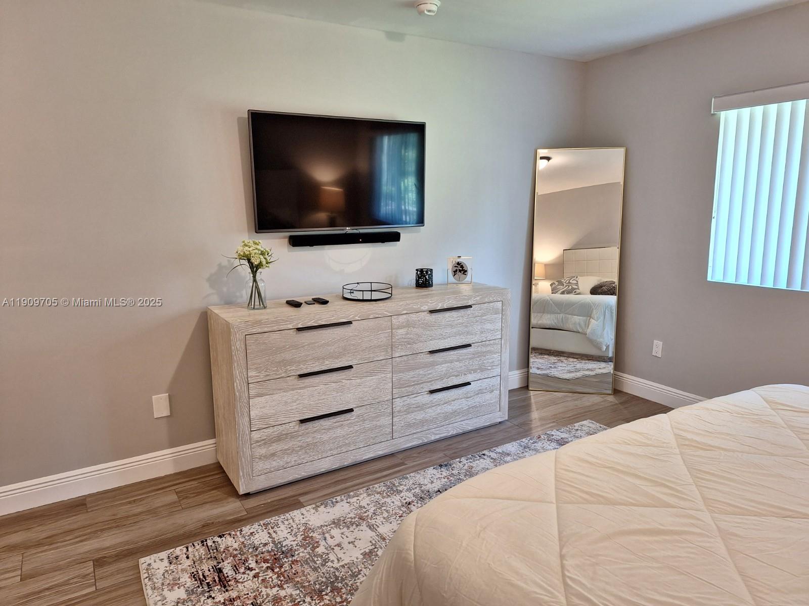 BUNCHE PARK - Residential