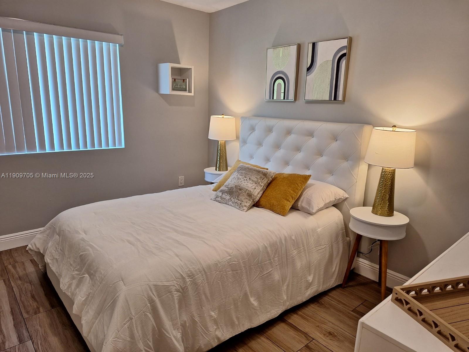 BUNCHE PARK - Residential