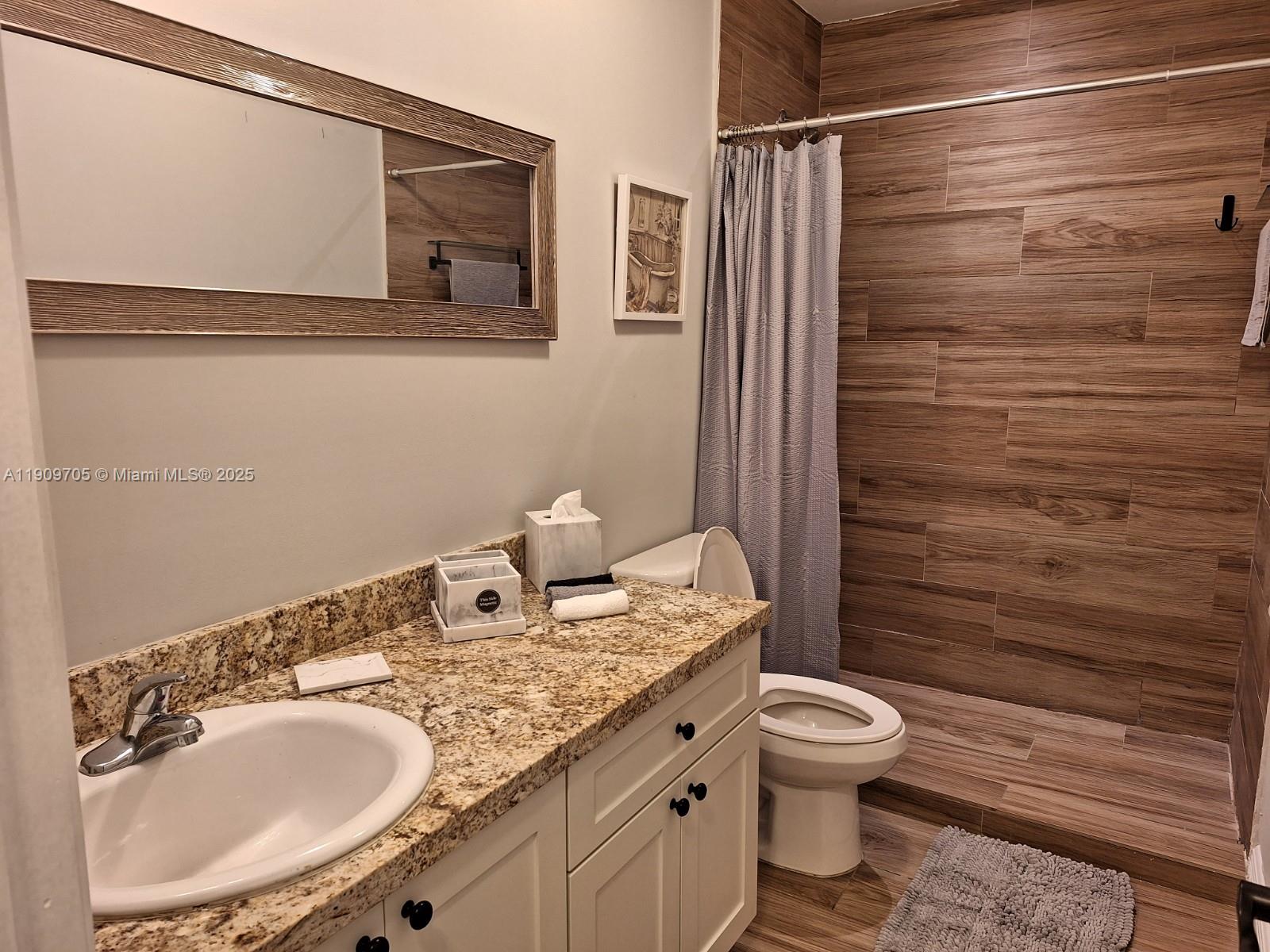 BUNCHE PARK - Residential