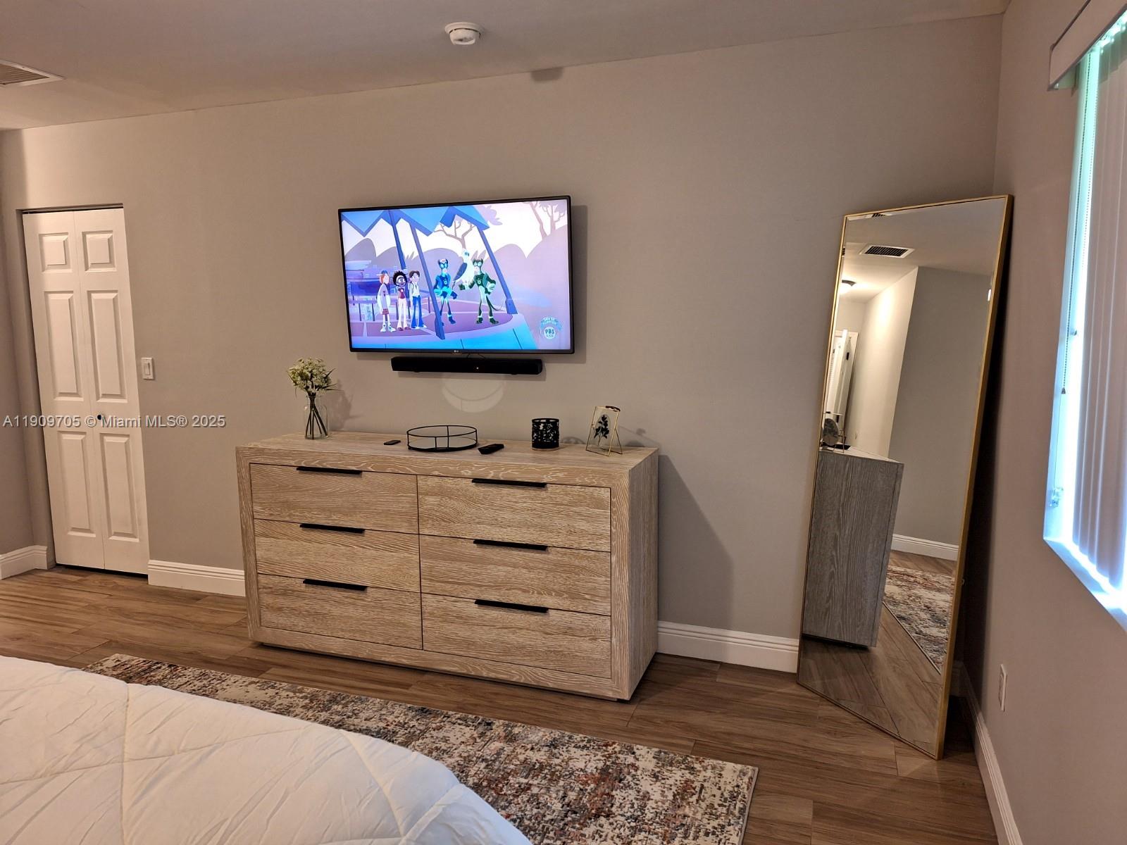 BUNCHE PARK - Residential