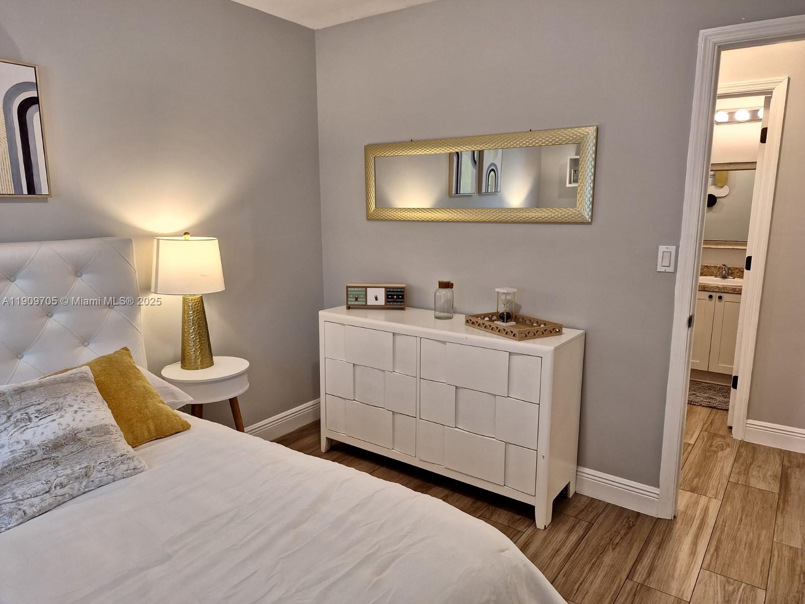 BUNCHE PARK - Residential