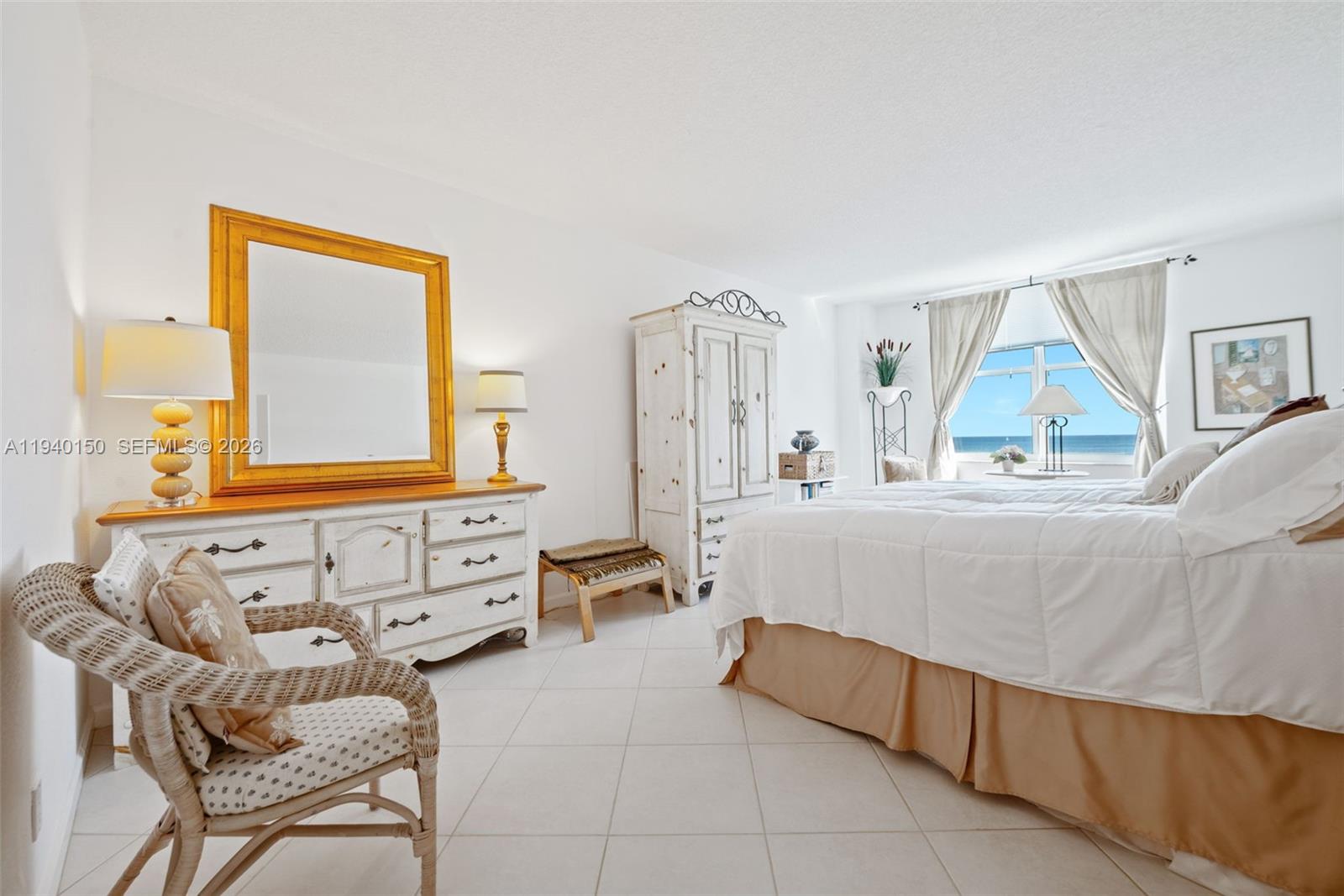 SEA AIR TOWERS CONDO - Residential