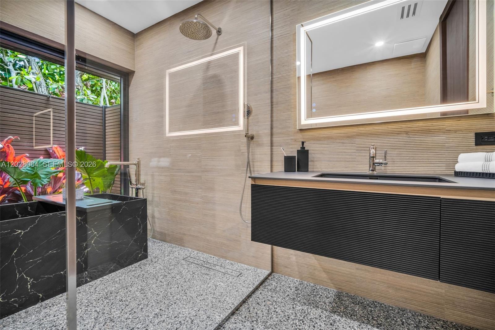 HOLLYWOOD HILLS NORTH SEC - Residential