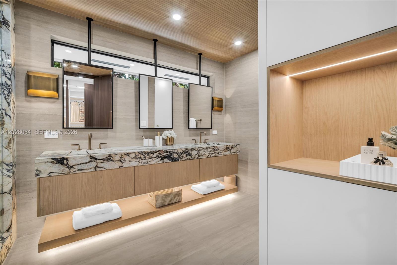 HOLLYWOOD HILLS NORTH SEC - Residential