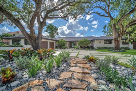 Photo of 4220 Casper Ct, Hollywood, FL 33021 (MLS # A12028084)