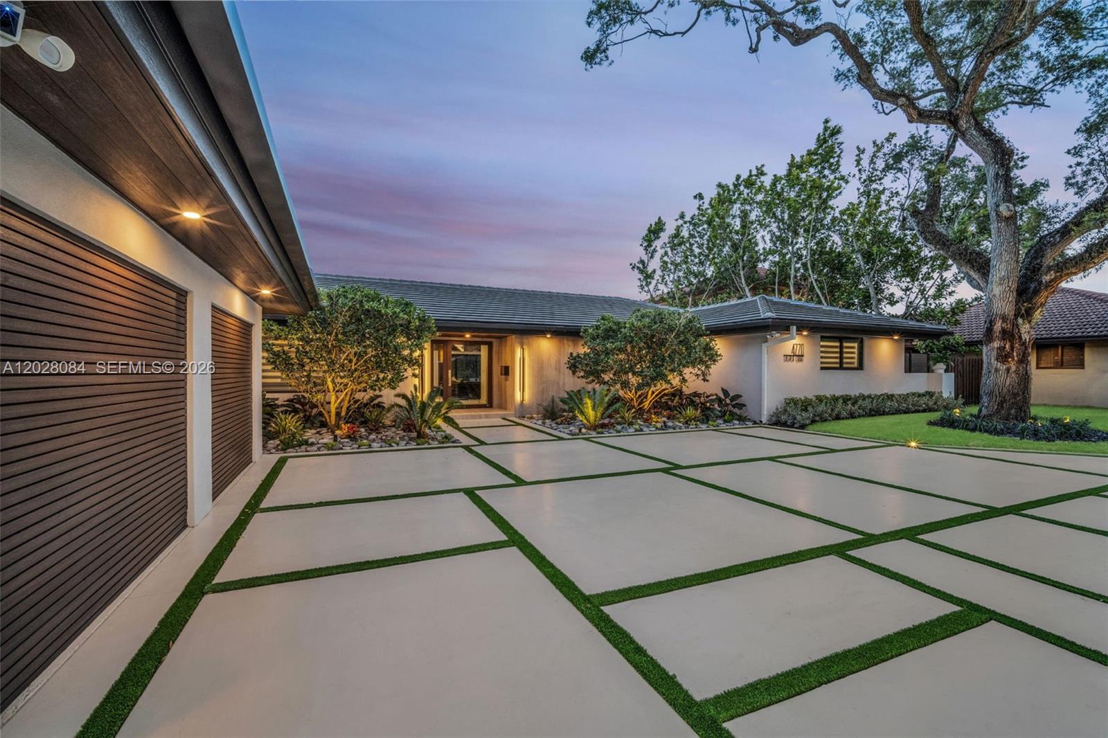 HOLLYWOOD HILLS NORTH SEC - Residential