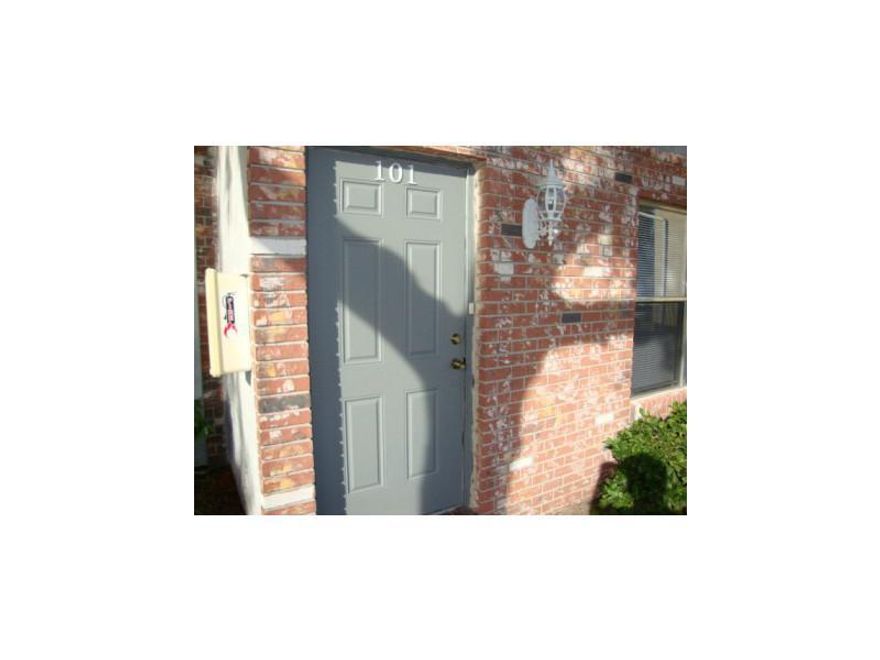 THIS BEAUTIFUL CONDO UNIT IS NEWLY RENOVATED  AND PART OF RESIDENTIAL INCOME PORTFOLIOS IN BROWARD AND HOMESTEAD. UNITS AVAILABLE  FULLY LEASED WITH MANAGEMENT  AND *UNITS ALSO AVAILABLE FOR INDIVIDUAL SALE. GREAT OPPORTUNITY FOR INVESTMENT.