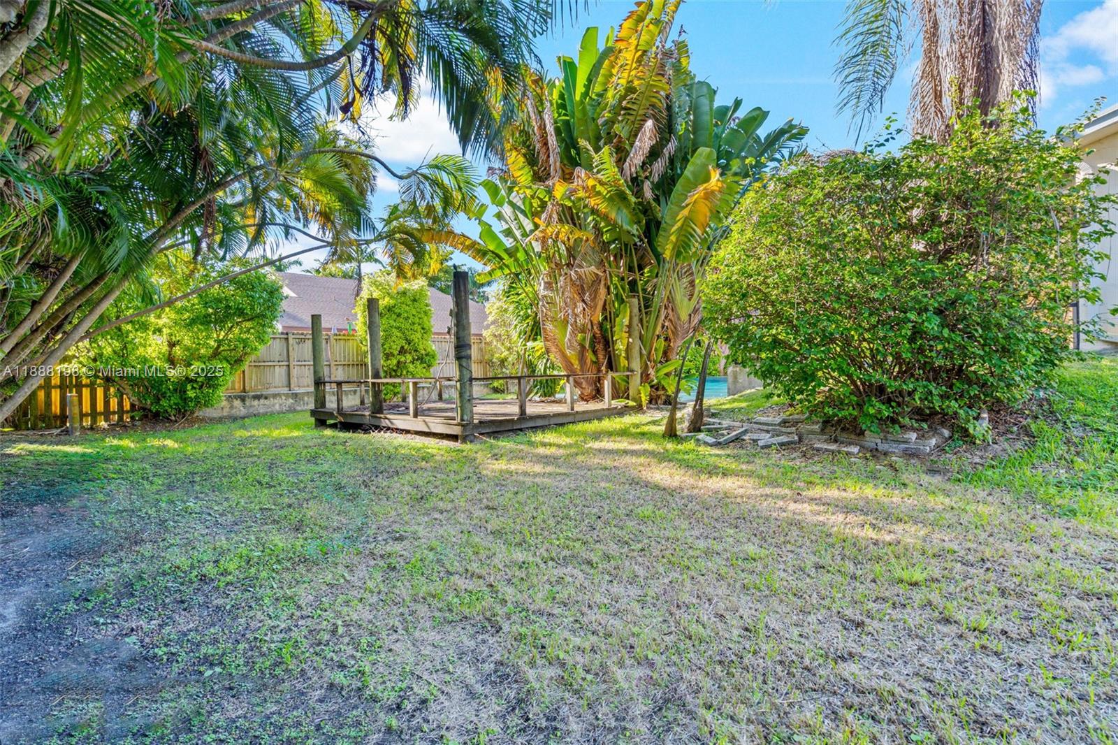 OLD CUTLER SHORES - Residential