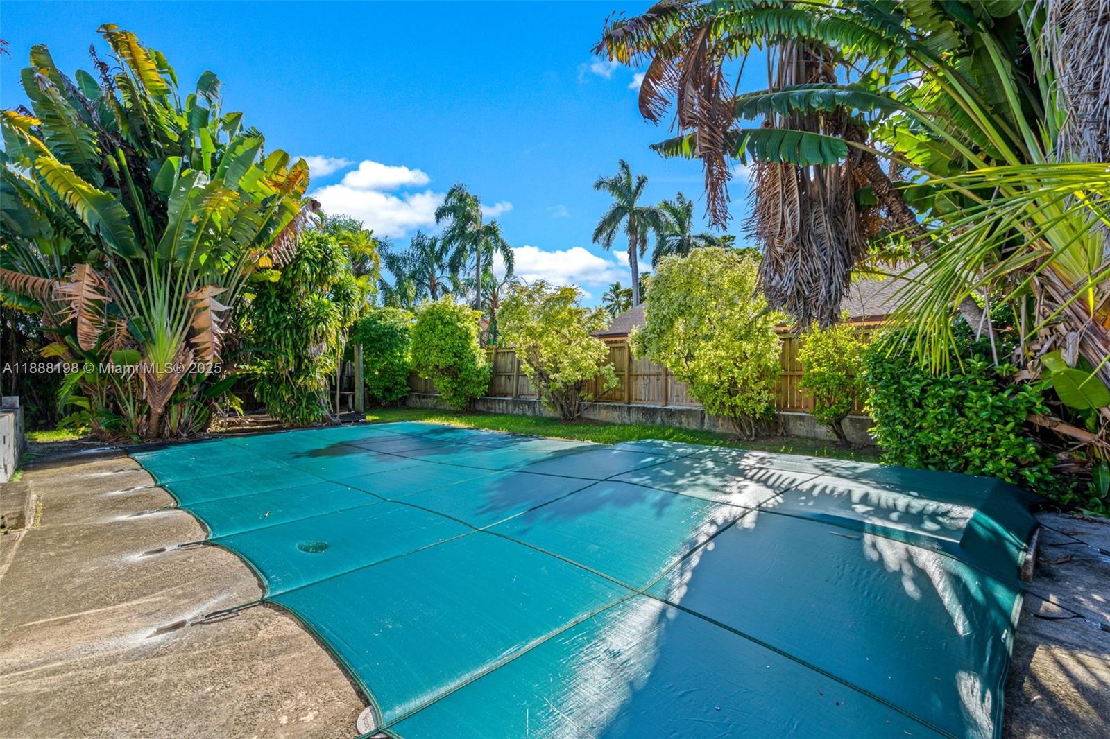OLD CUTLER SHORES - Residential